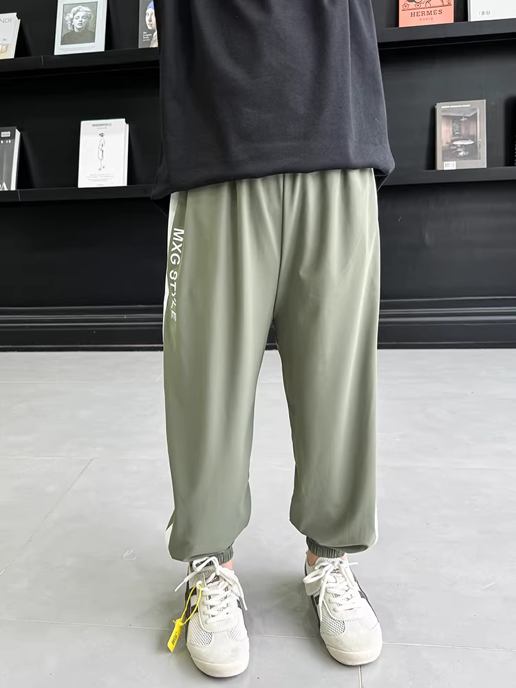 Quần dài mùa hè mỏng nhẹ cho bé trai 2025, quần chống muỗi trẻ em kiểu dáng thời trang đa năng, mát mẻ, thể thao