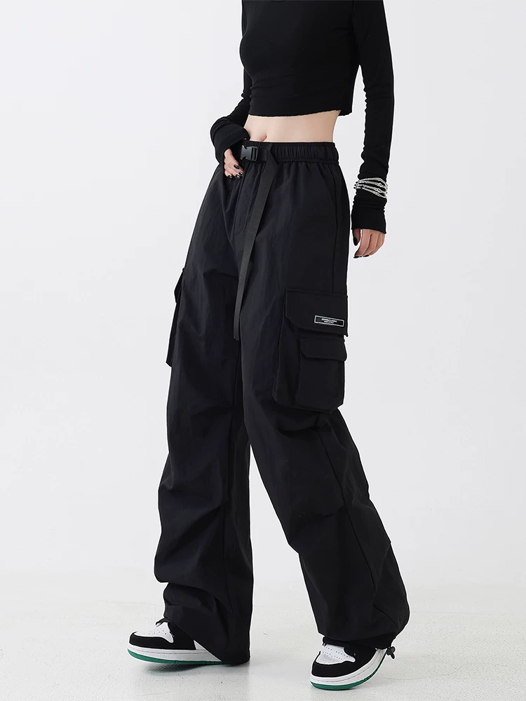 Quần cargo thể thao ống đứng màu trơn của Jeanswest dành cho nam, quần ống rộng rộng rãi đa năng mới cho mùa hè.