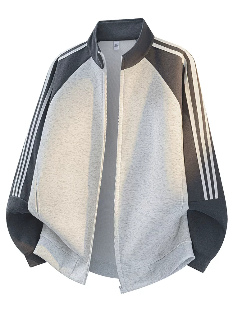 Áo khoác cổ đứng ba sọc phong cách Mỹ của Jeanswest dành cho nam, áo khoác ngoài thời trang cao cấp, rộng rãi, thoải mái cho mùa xuân và mùa thu.