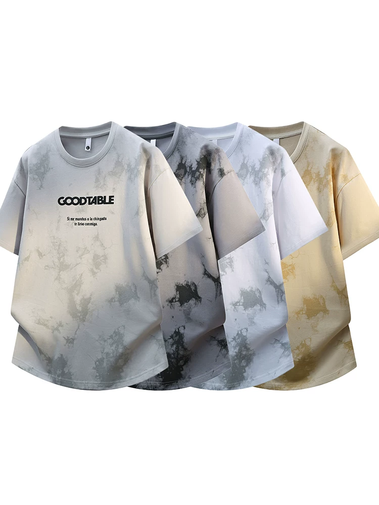 Áo thun nam cổ tròn kiểu Mỹ in chữ tie-dye của Jeanswest, kiểu dáng rộng rãi cao cấp mùa hè, tay ngắn thoáng mát và dễ chịu.
