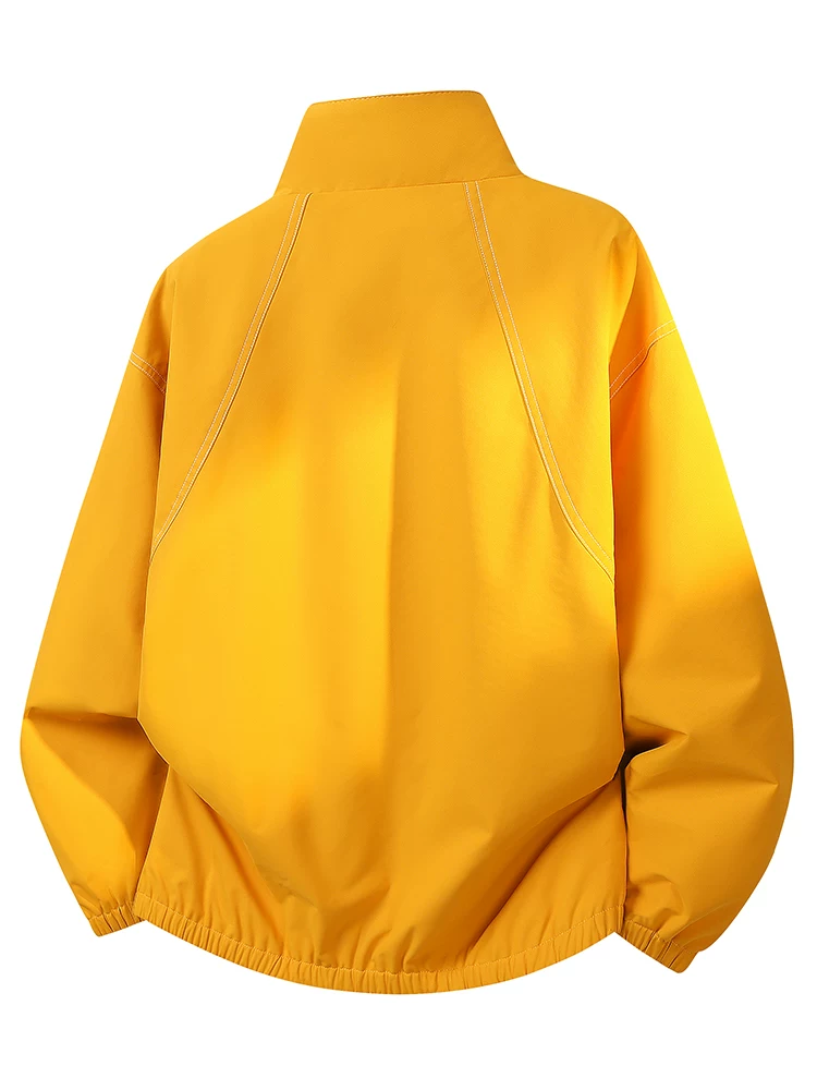 Áo khoác nam cổ đứng phong cách Mỹ của Jeanswest, mẫu mới xuân thu 2026, dáng rộng, đa năng, cảm giác cao cấp.