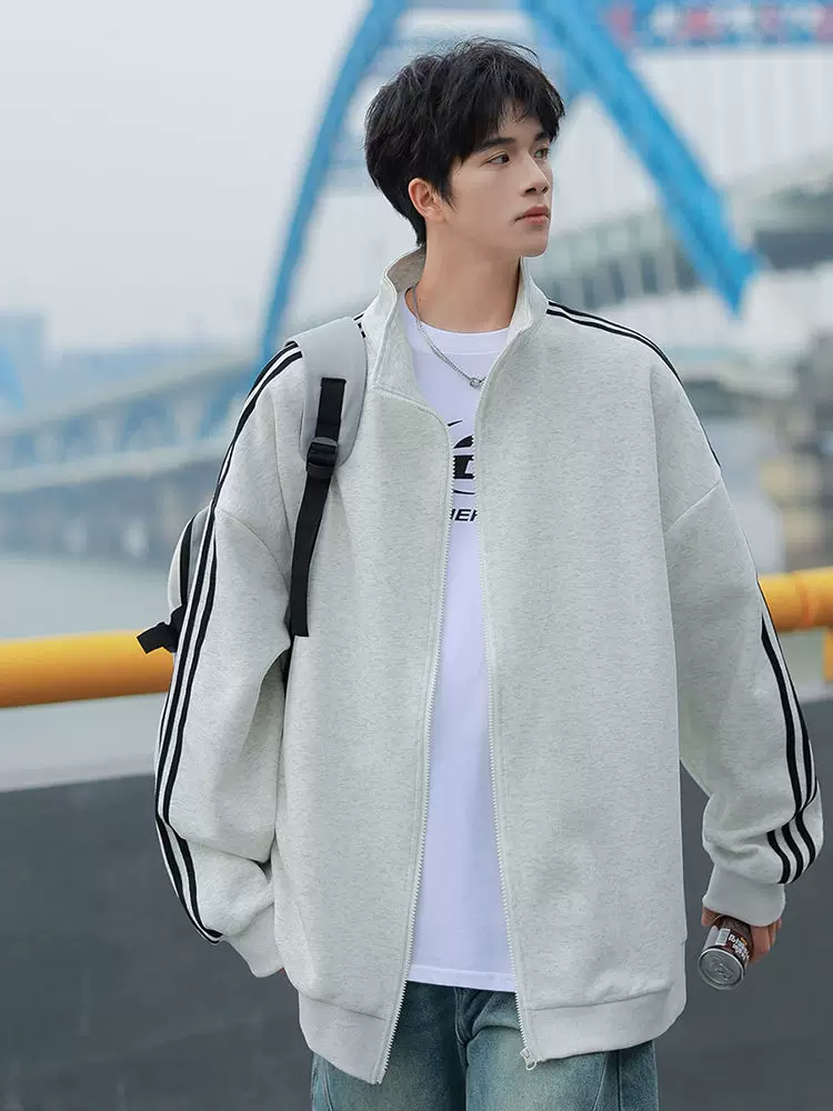 Áo khoác cardigan ba sọc cổ tròn của Jeanswest dành cho nam, áo nỉ dáng rộng đa năng cao cấp mùa xuân.