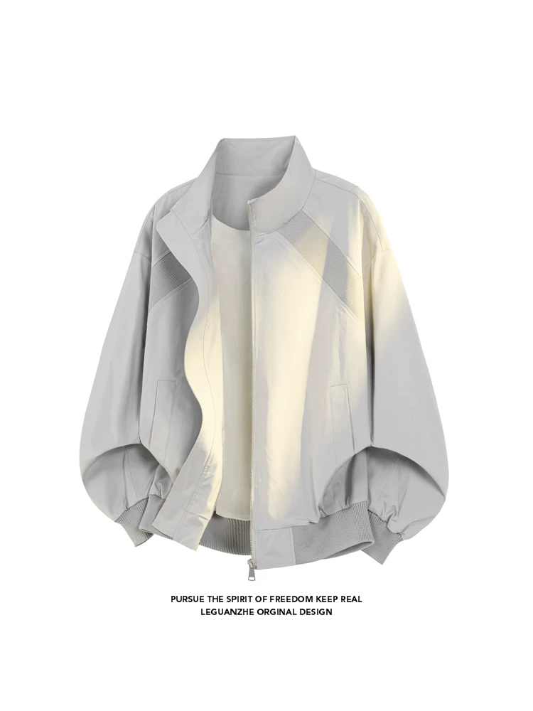 Áo khoác phi công màu trơn phong cách Mỹ của Jeanswest dành cho nam, mùa xuân thu, áo khoác ngoài cổ đứng dáng rộng cao cấp.