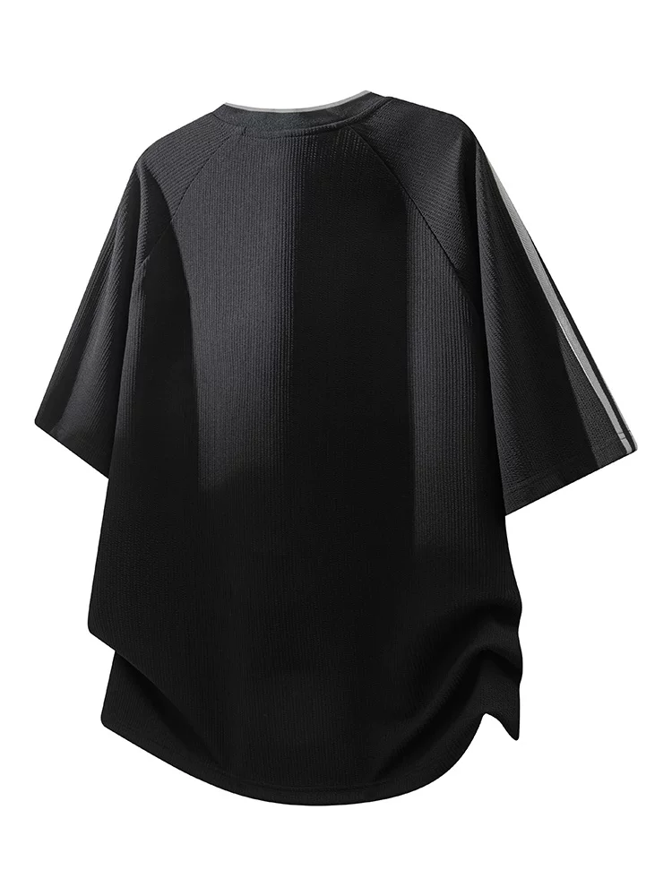 Áo thun ngắn tay cổ chữ V sọc thời trang phong cách Mỹ của Jeanswest dành cho nam, áo thể thao rộng rãi và thoáng khí cho mùa xuân thu.