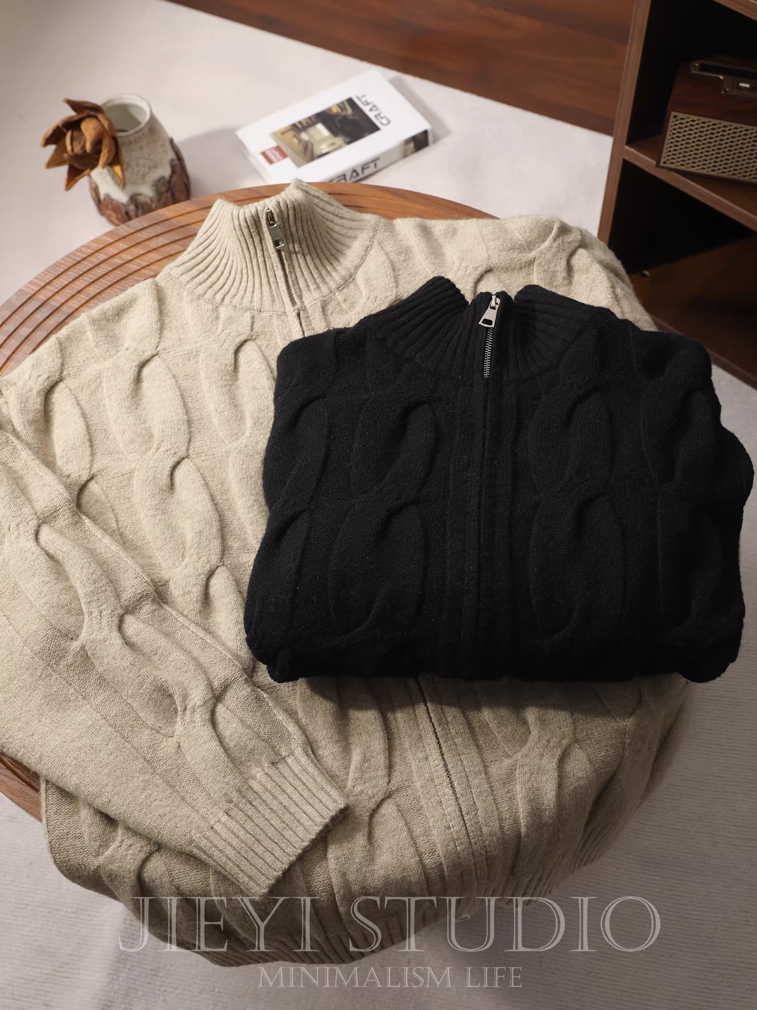 Khuyến mãi đặc biệt: Áo cardigan len dáng cổ đứng, khóa kéo đôi, phong cách cổ điển, chất liệu len pha, họa tiết dệt kim jacquard.