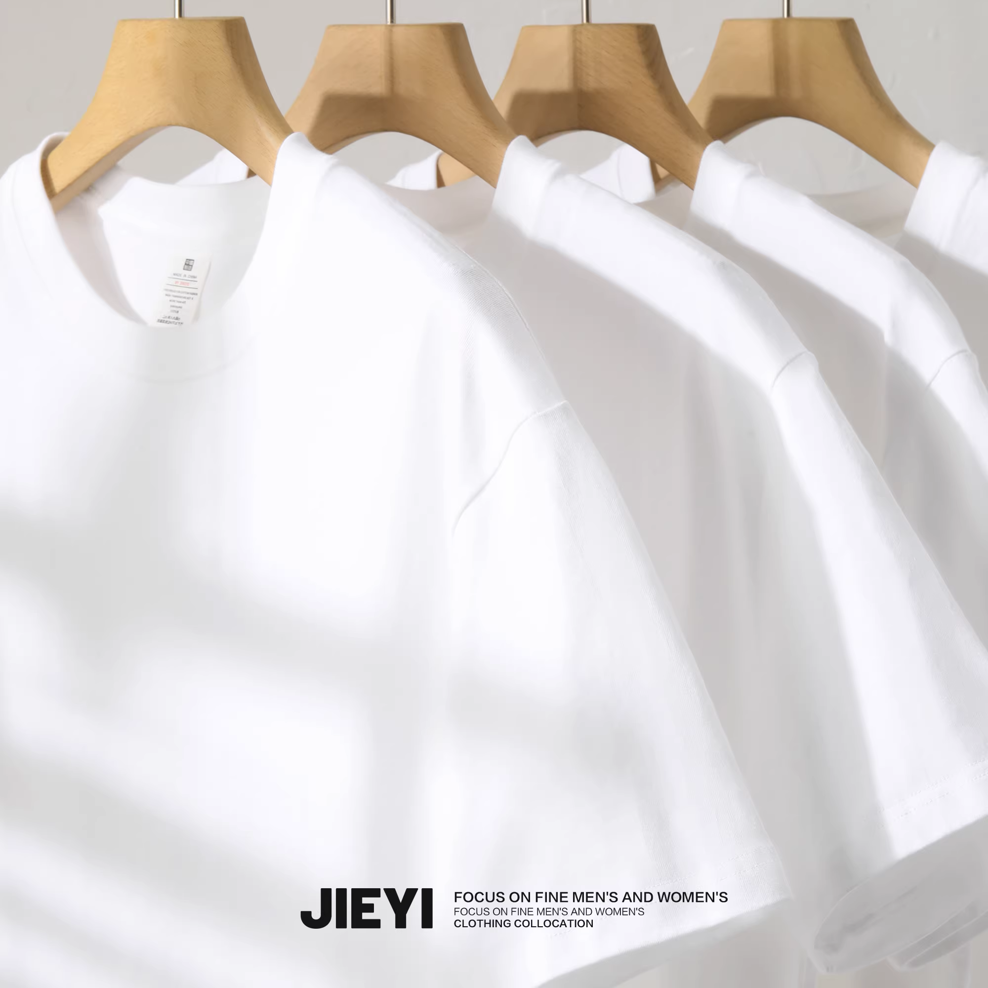 Chất lượng tuyệt vời! Áo thun trắng mới, đa năng cho cả nam và nữ, áo cổ tròn thông thường, chất liệu cotton nguyên chất, áo ngắn tay thoáng khí cho mùa hè.