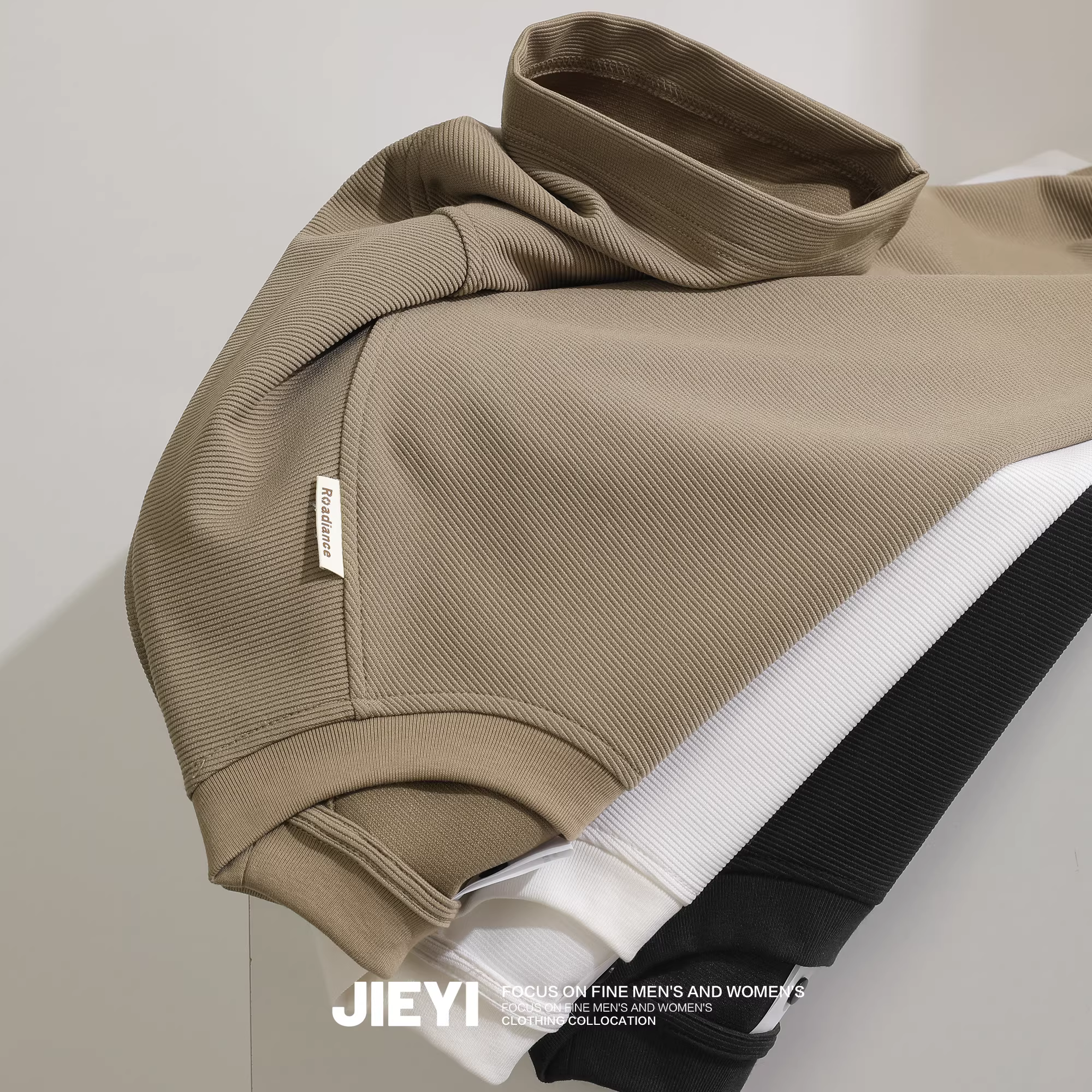 Áo thun ngắn tay mùa hè mới của JIEYI, màu trơn, đa năng, thoải mái và linh hoạt với chất liệu có vân, thoáng khí và hơi rộng rãi dành cho nam giới.