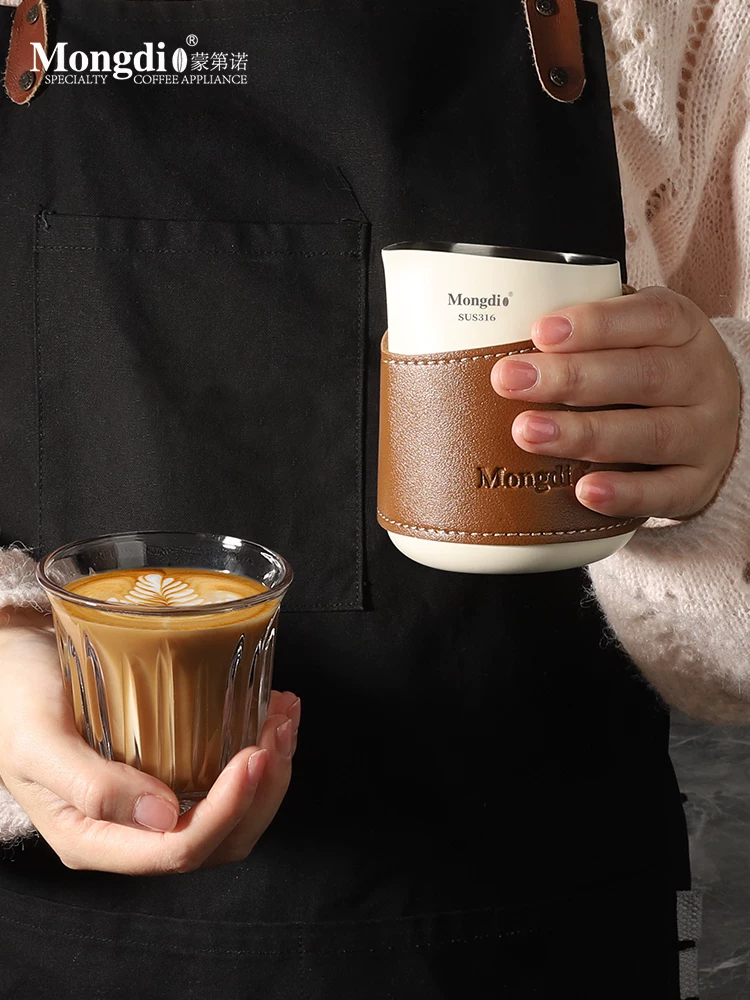 Bình tạo bọt sữa bằng thép không gỉ, vòi nhọn, chuyên dụng cho latte art, dùng làm bình sữa, cốc tạo bọt sữa, dụng cụ chuyên nghiệp cho latte art.