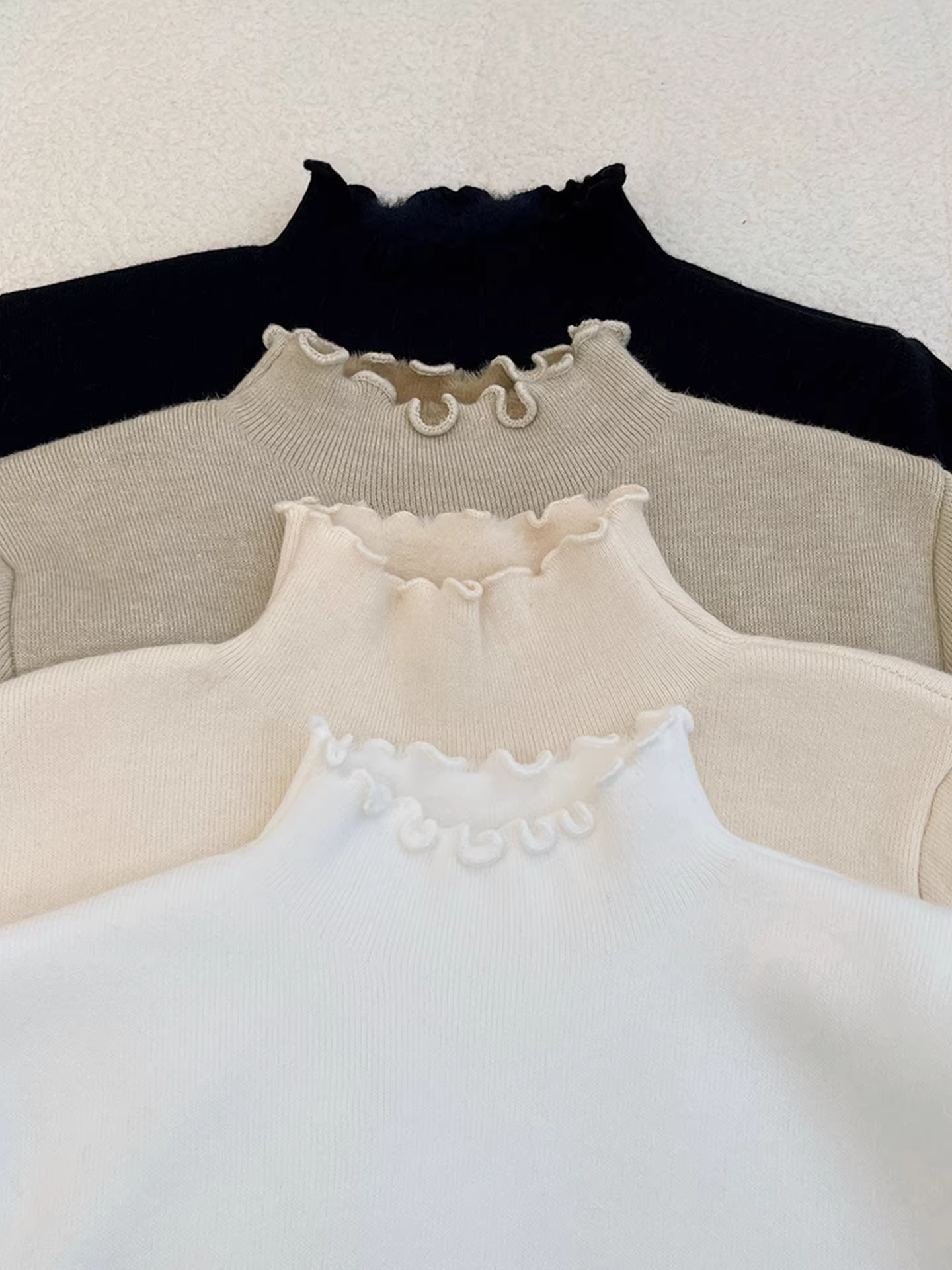 Giảm giá quần áo nữ châu Âu, áo len dệt kim dày kiểu Pháp giảm giá, áo len lót lông cừu mùa thu đông.