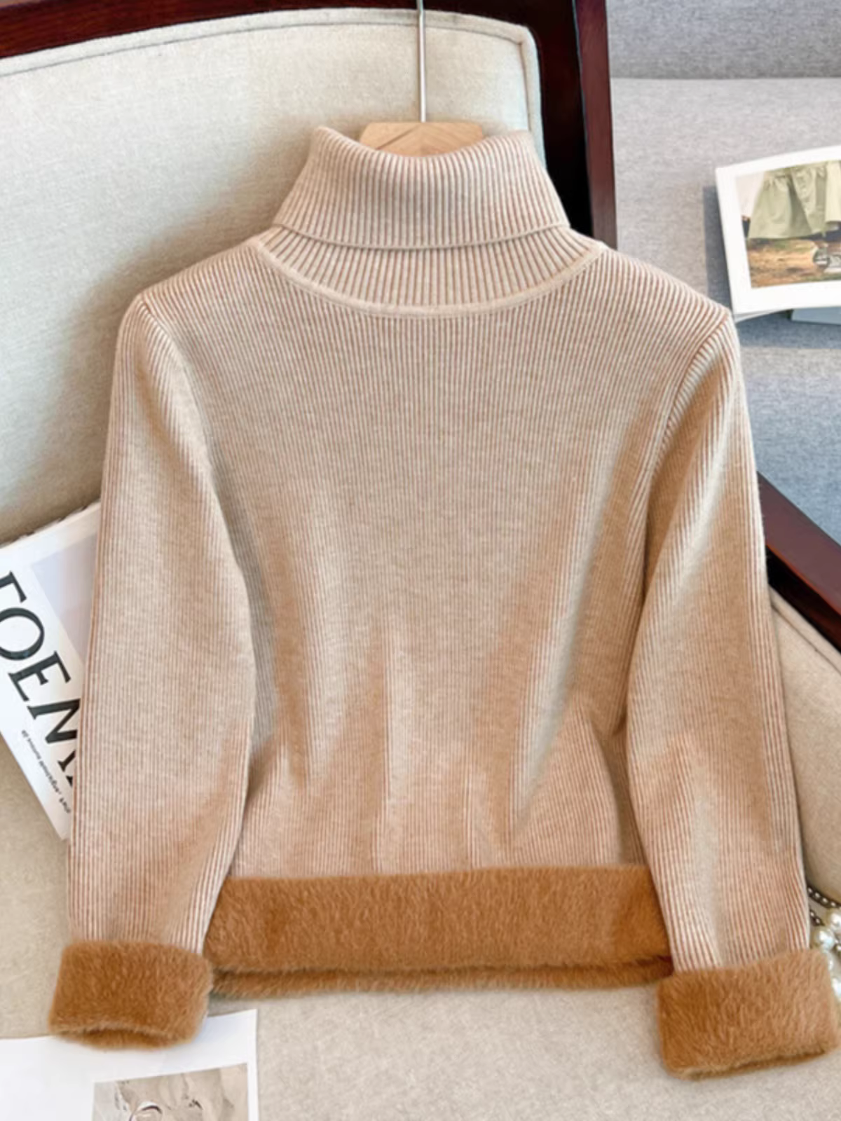 Hàng thanh lý áo nữ có mác cắt, lót lông cừu, dày dặn, áo len cổ cao, kiểu dáng thời trang thu đông.