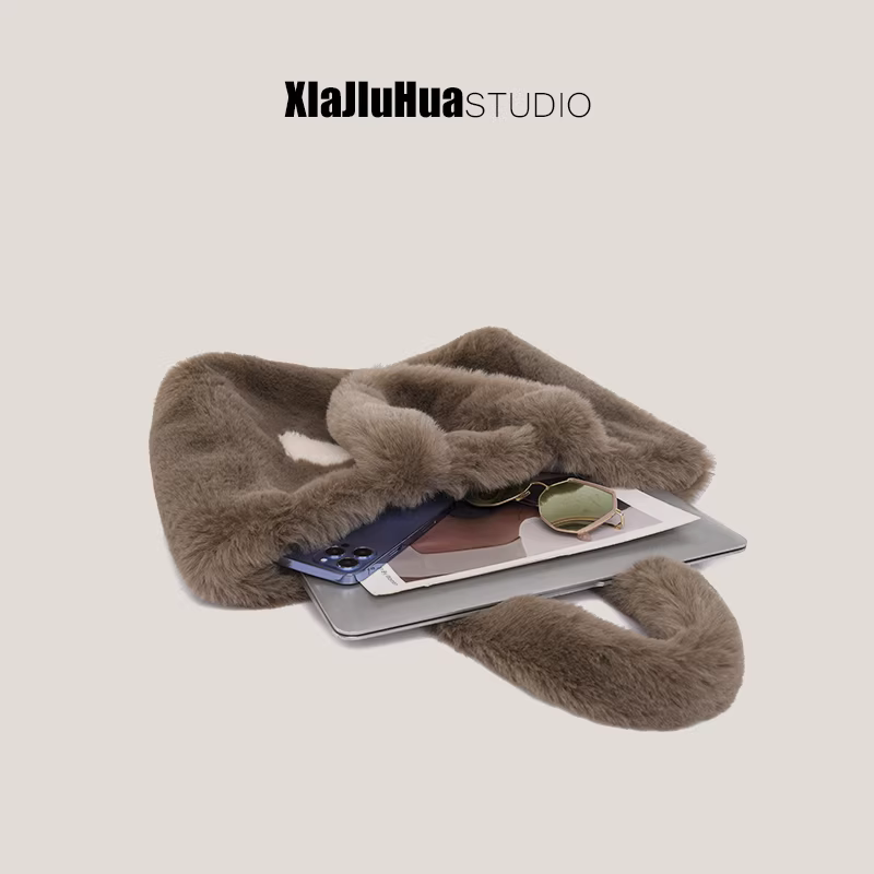 Túi xách nữ DrinKing dung tích lớn, mẫu mới Thu/Đông 2025, thời trang đa năng, chất liệu lông mềm mại