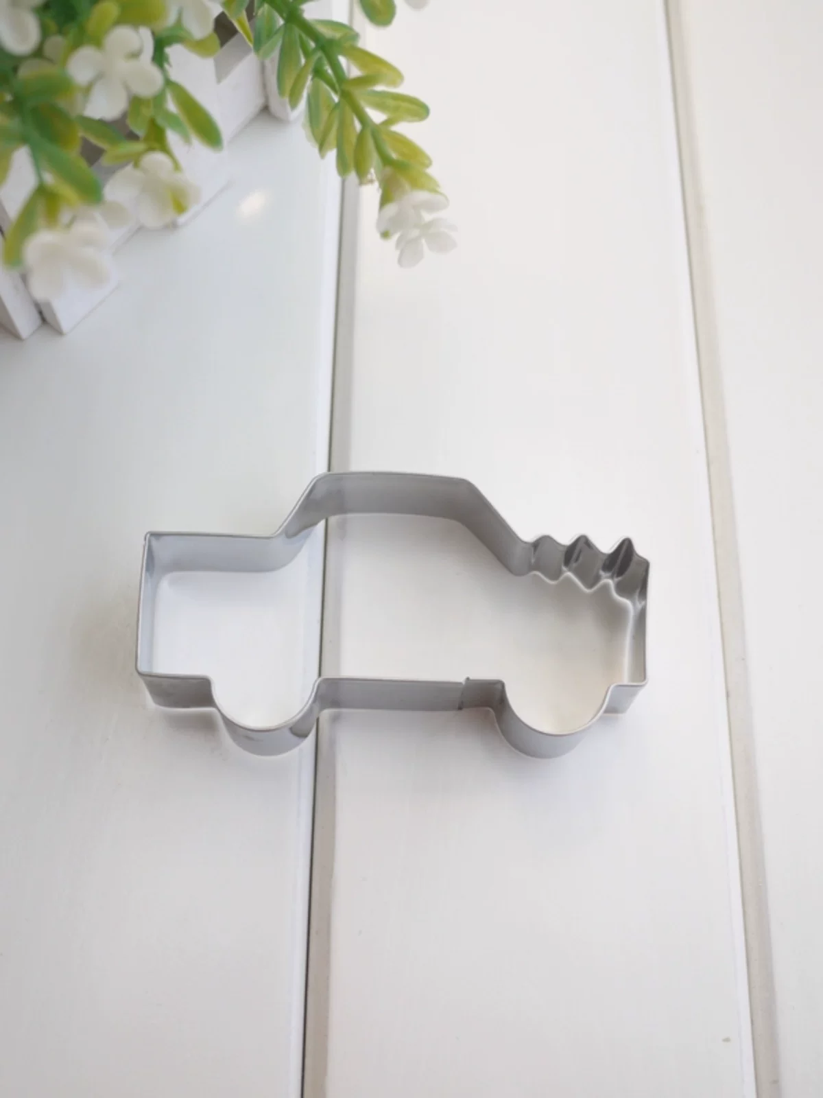 Được xuất khẩu sang Châu Âu và Châu Mỹ, khuôn làm bánh quy dâu tây, khuôn làm bánh mousse, dụng cụ cắt rau củ, khuôn làm bánh dứa, khuôn cắt bánh quy.