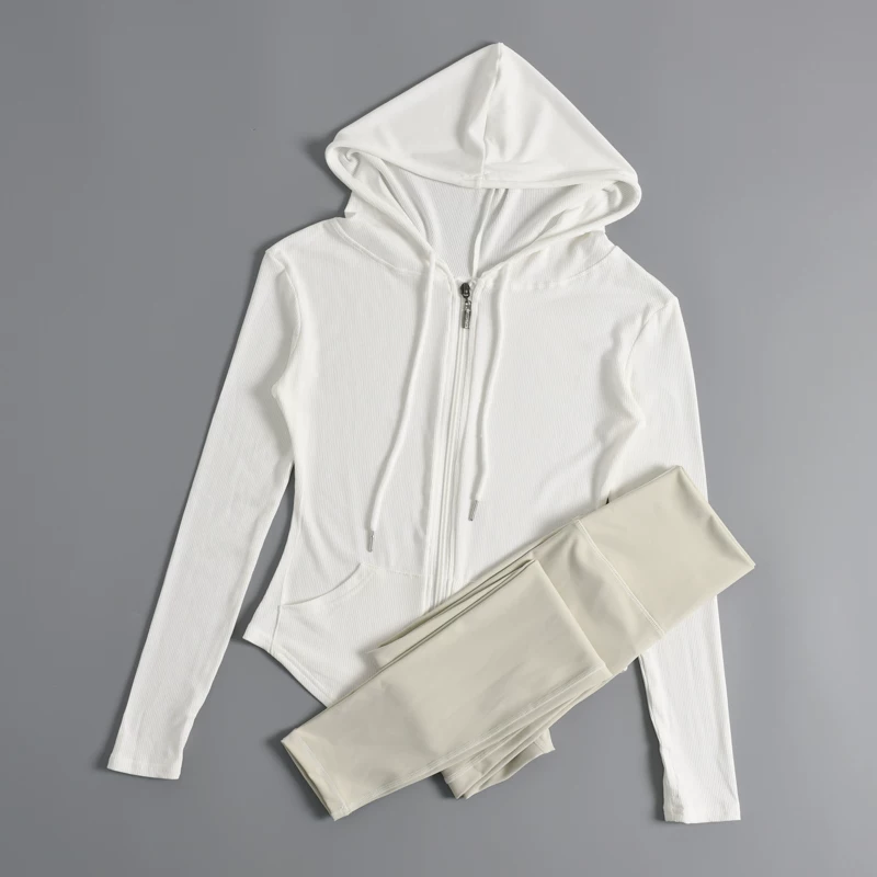 Áo khoác thể thao nữ, kiểu dáng mới mùa thu, áo hoodie có khóa kéo phong cách thể thao, bộ quần yoga bó sát nhanh khô.