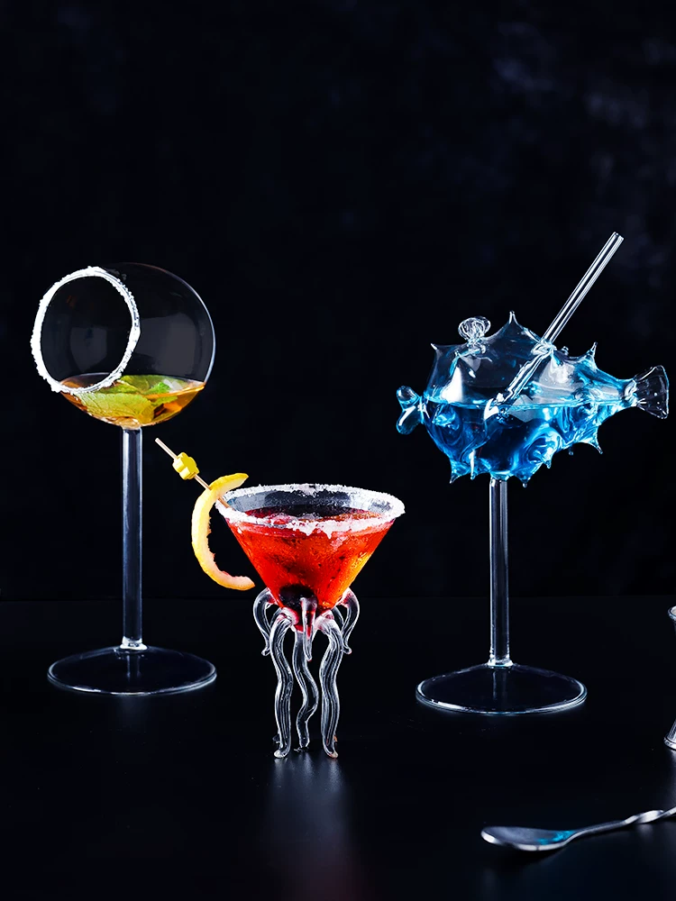 Ly cocktail phân tử sáng tạo, ly cá nóc cá nhân hóa, ly hình bạch tuộc, ly martini, ly sâm panh thời thượng