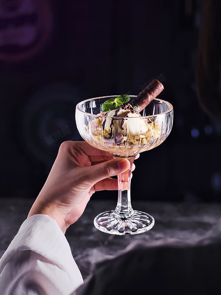 Ly kem, bát salad, ly tráng miệng trà sữa, ly uống sinh tố lạnh, đĩa đựng hoa quả khô, ly kem cao
