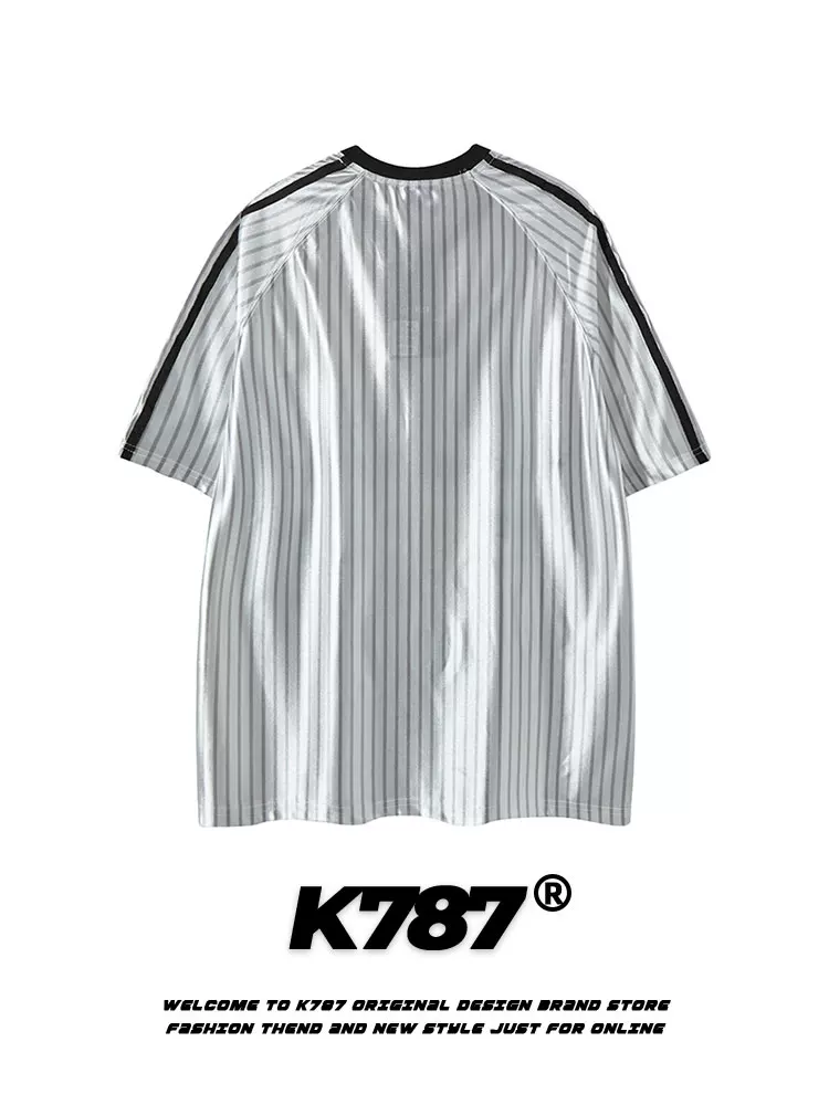 K787 Áo thun thể thao ngắn tay phong cách retro kiểu Mỹ dành cho nam và nữ, áo jersey cổ chữ V sọc, áo thun cặp đôi tay lửng rộng rãi.