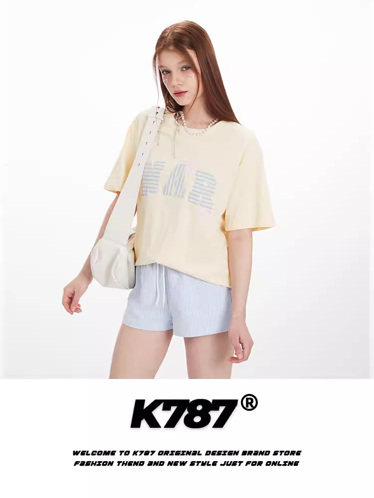 K787 Áo thun ngắn tay thêu chắp vá theo phong cách retro của Mỹ dành cho nam và nữ, áo thun mùa hè dáng rộng đa năng phong cách đại học