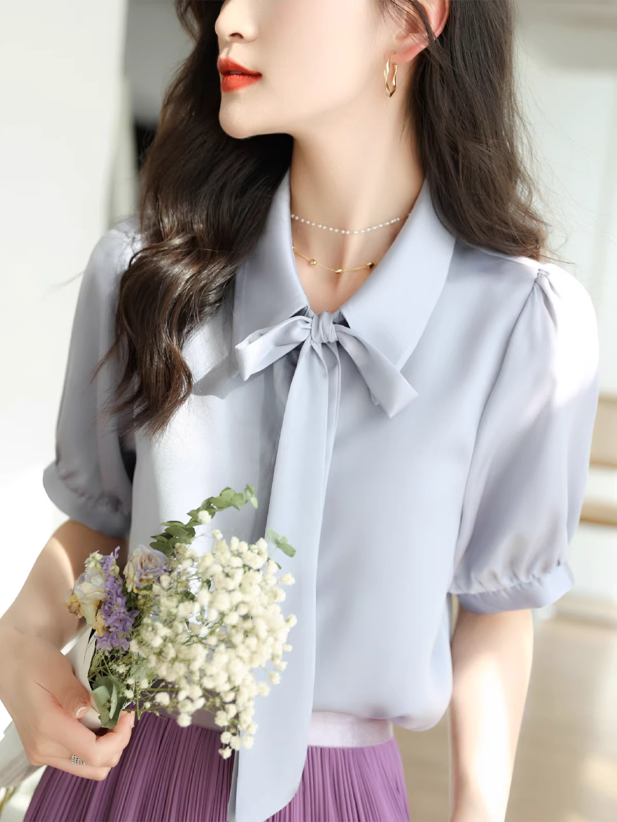 Tay áo phồng kiểu Pháp, cổ áo bay bổng, xếp nếp như khăn quàng cổ, áo sơ mi satin bóng không cần là, áo ngắn tay màu trơn cho nữ, mới cho mùa xuân hè