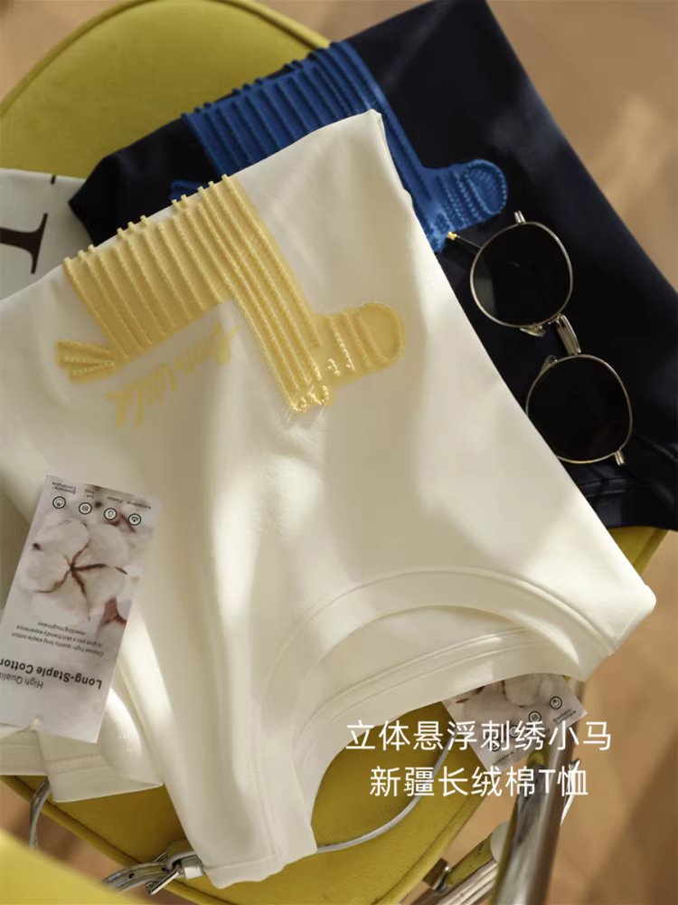 Thêu nổi ba chiều! Áo thun ngắn tay cổ tròn dáng rộng thoải mái in hình ngựa dễ thương và trẻ trung dành cho nữ trong mùa hè.