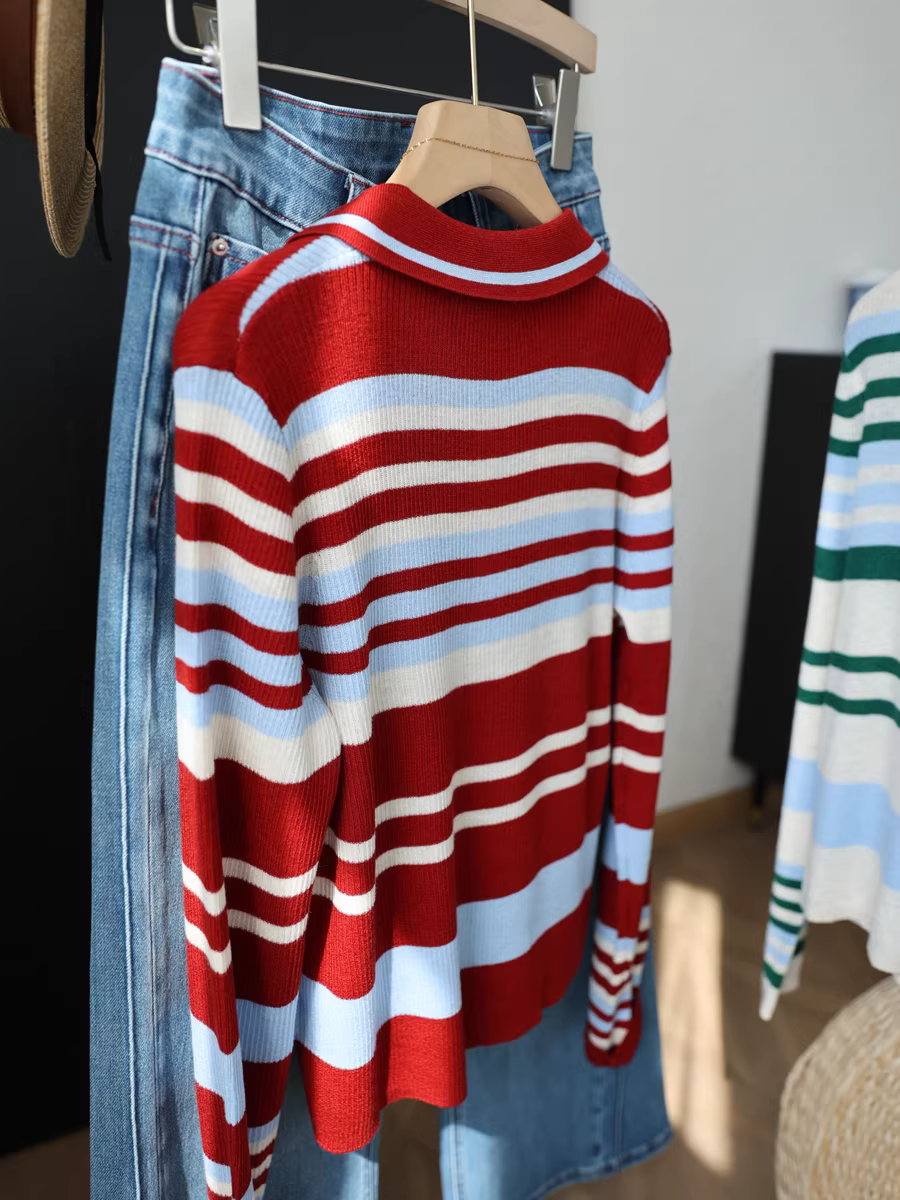 Màu sắc rất sành điệu! Áo len dệt kim cao cấp, cổ Polo, phối màu sọc, dáng ôm, tay dài dành cho nữ mùa thu.