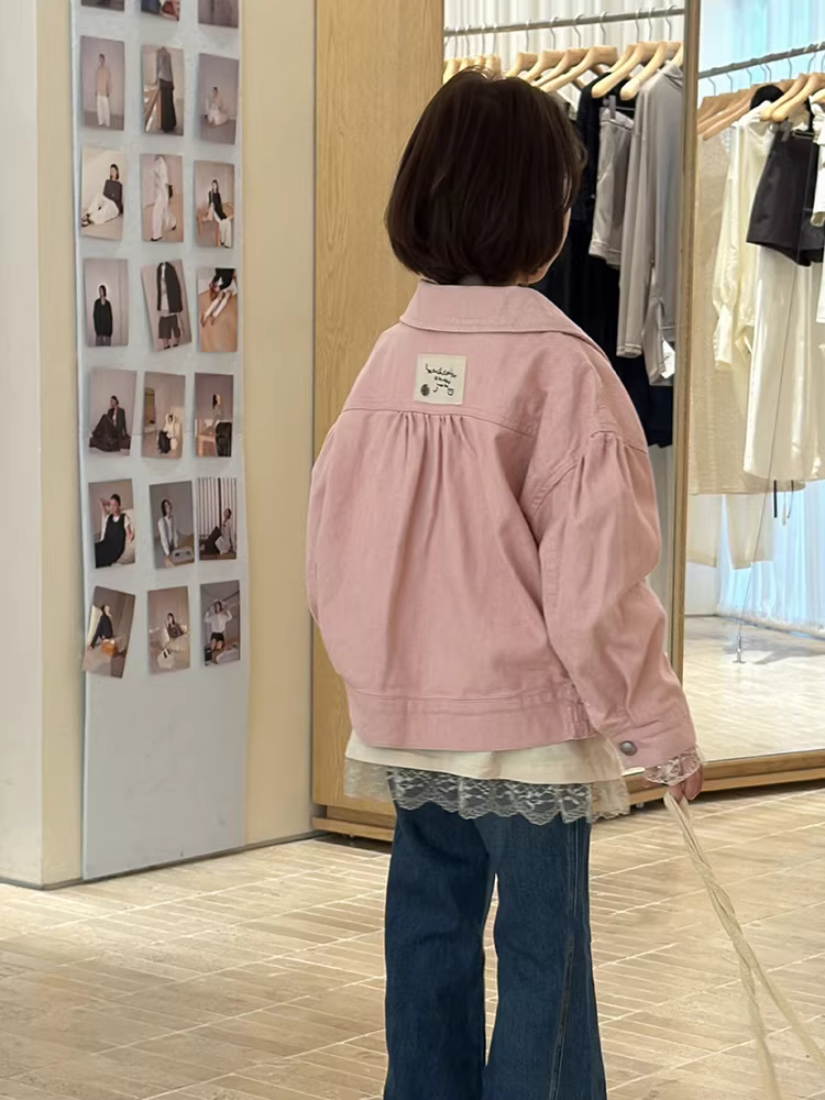 Áo khoác denim màu hồng dành cho nữ quần áo trẻ em mùa thu áo khoác dài tay đa năng dành cho học sinh công chúa dễ thương hợp thời trang dáng rộng giản dị