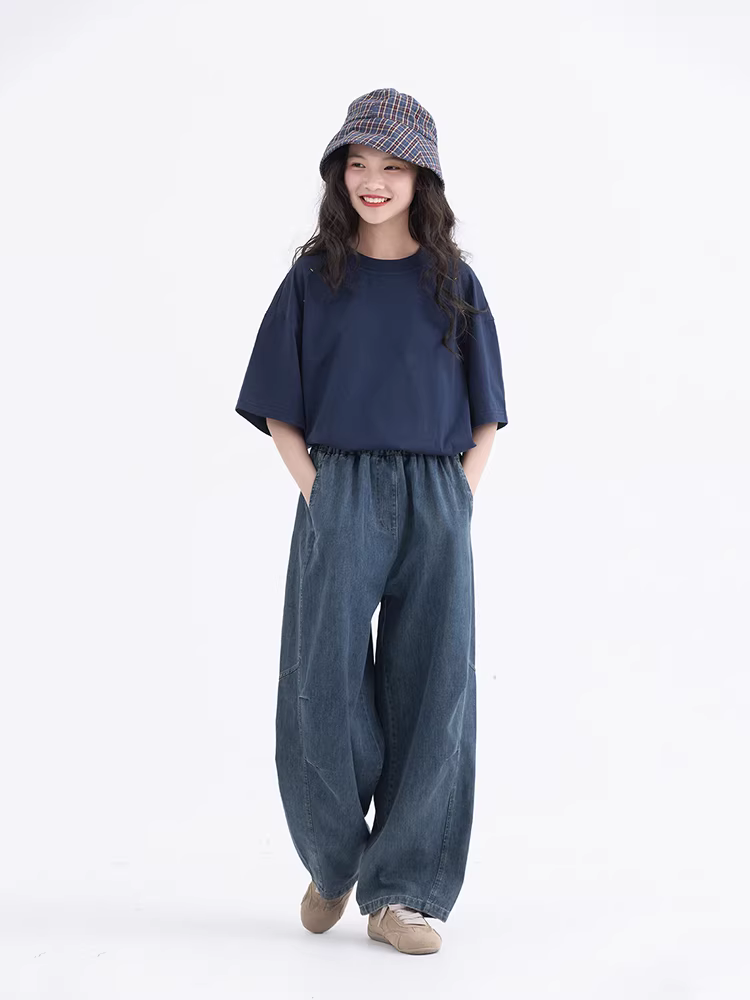 Quần jeans bé trai bé gái thu đông 2025, quần dài suông rộng rãi, đa năng, phong cách thời trang, thích hợp đi chơi leo núi