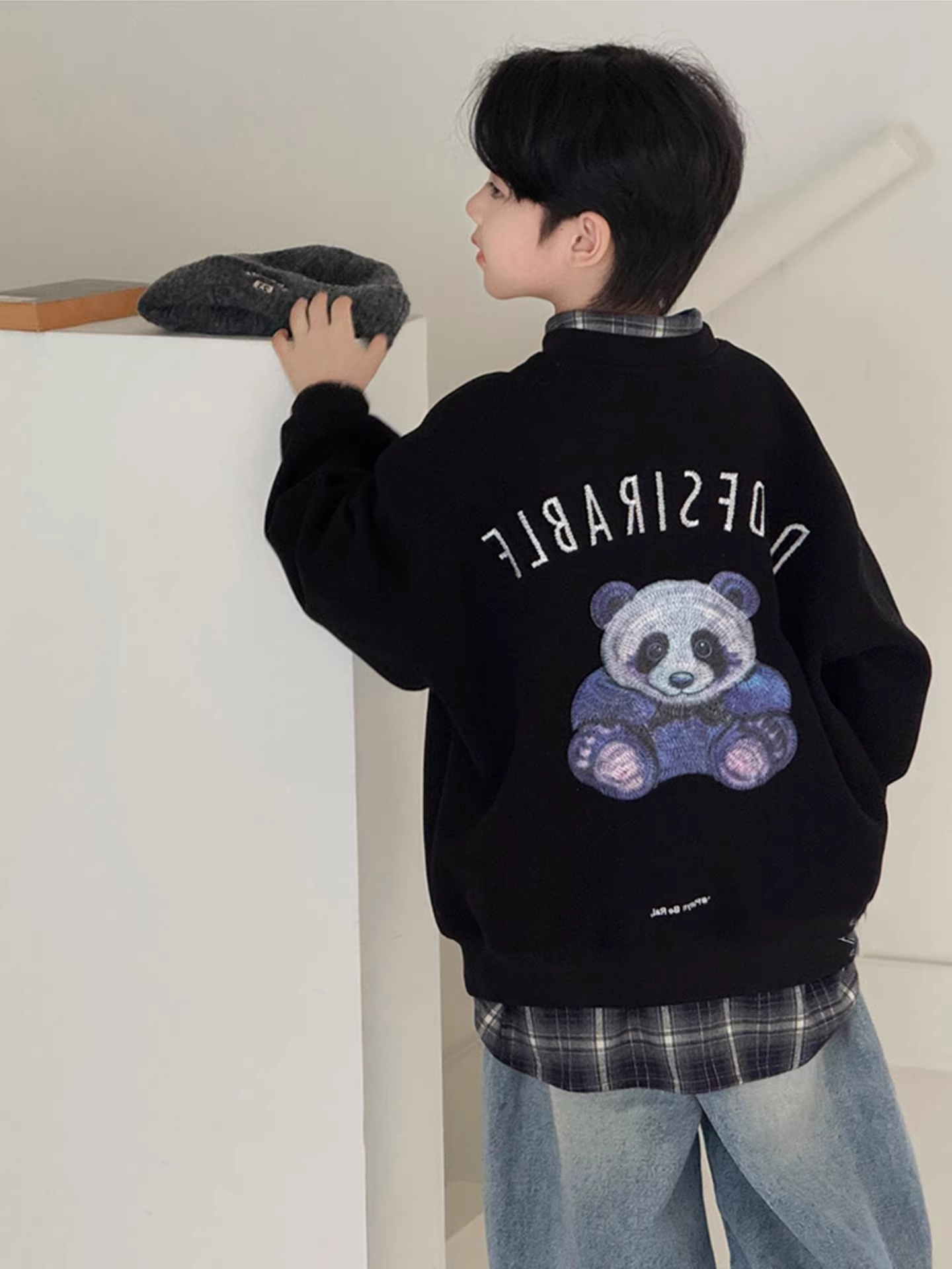 Áo thun bé trai mùa xuân 2025 kiểu mới cho trẻ lớn, áo len chui đầu thời trang trẻ trung mùa xuân thu