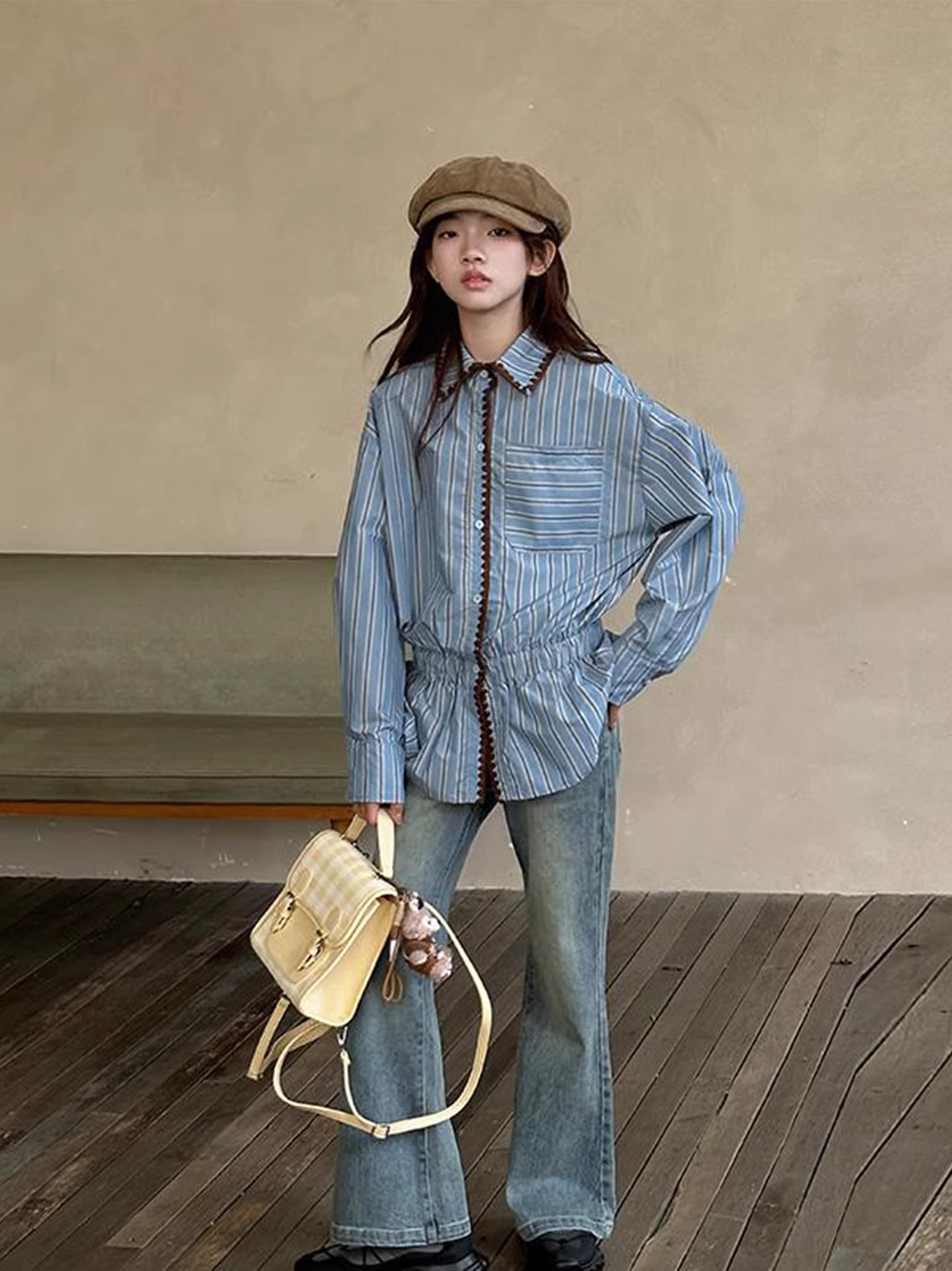 Quần jean ống loe lót lông cừu cho bé gái trong mùa thu đông, quần áo trẻ em dáng thẳng rộng, dày dặn, quần ống rộng đa năng giúp bạn trông thon gọn và cao hơn.