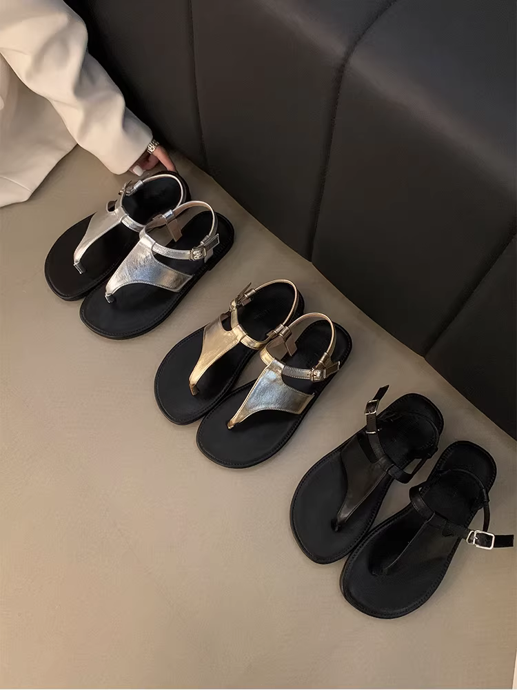 Dép quai ngang mùa hè 2025 cho bé gái, giày dép đi biển đế bằng cho bé gái có quai dán, dép xỏ ngón