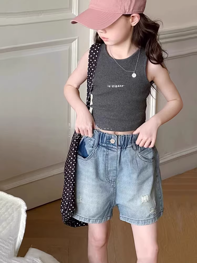 Quần short denim trẻ em nữ kiểu mới 2025, quần hè mỏng cho bé gái, quần kiểu dáng thời trang đa năng, quần short chữ A hot trend