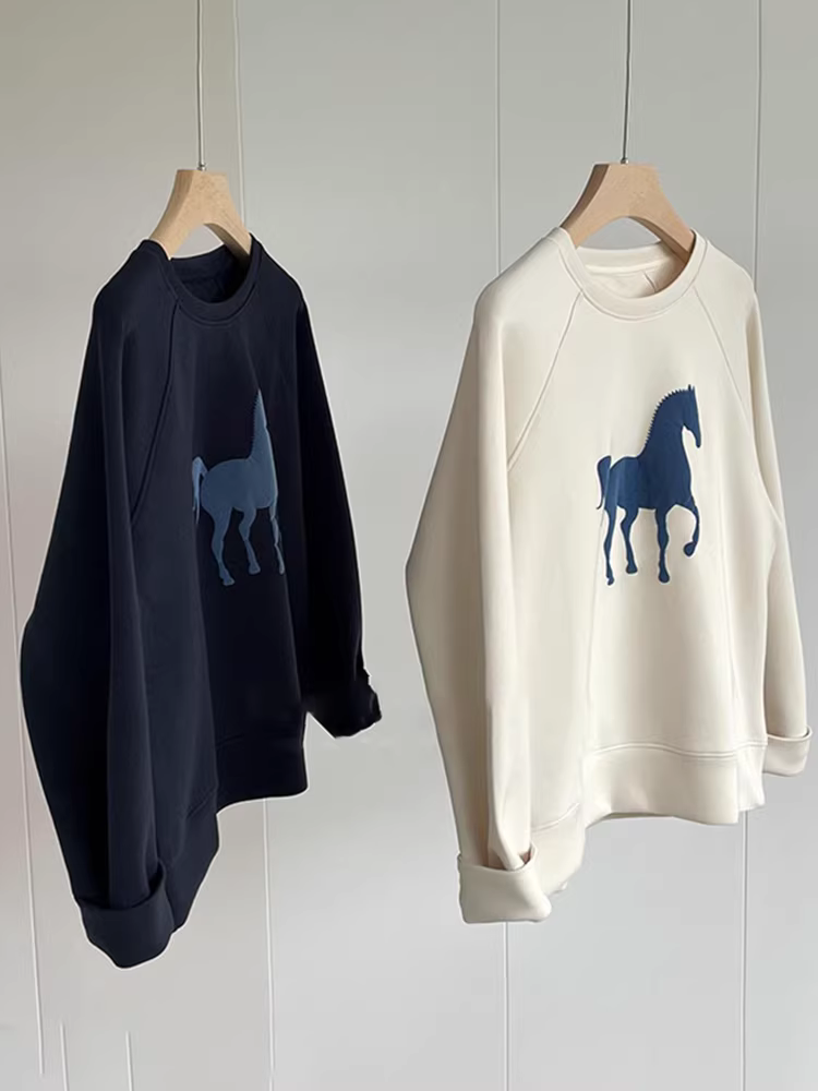 Áo thun cotton mềm mại và thân thiện với làn da dành cho bé gái Quần áo trẻ em mùa xuân thu 2025 dành cho trẻ lớn hơn, áo dáng rộng cổ tròn in họa tiết thời trang