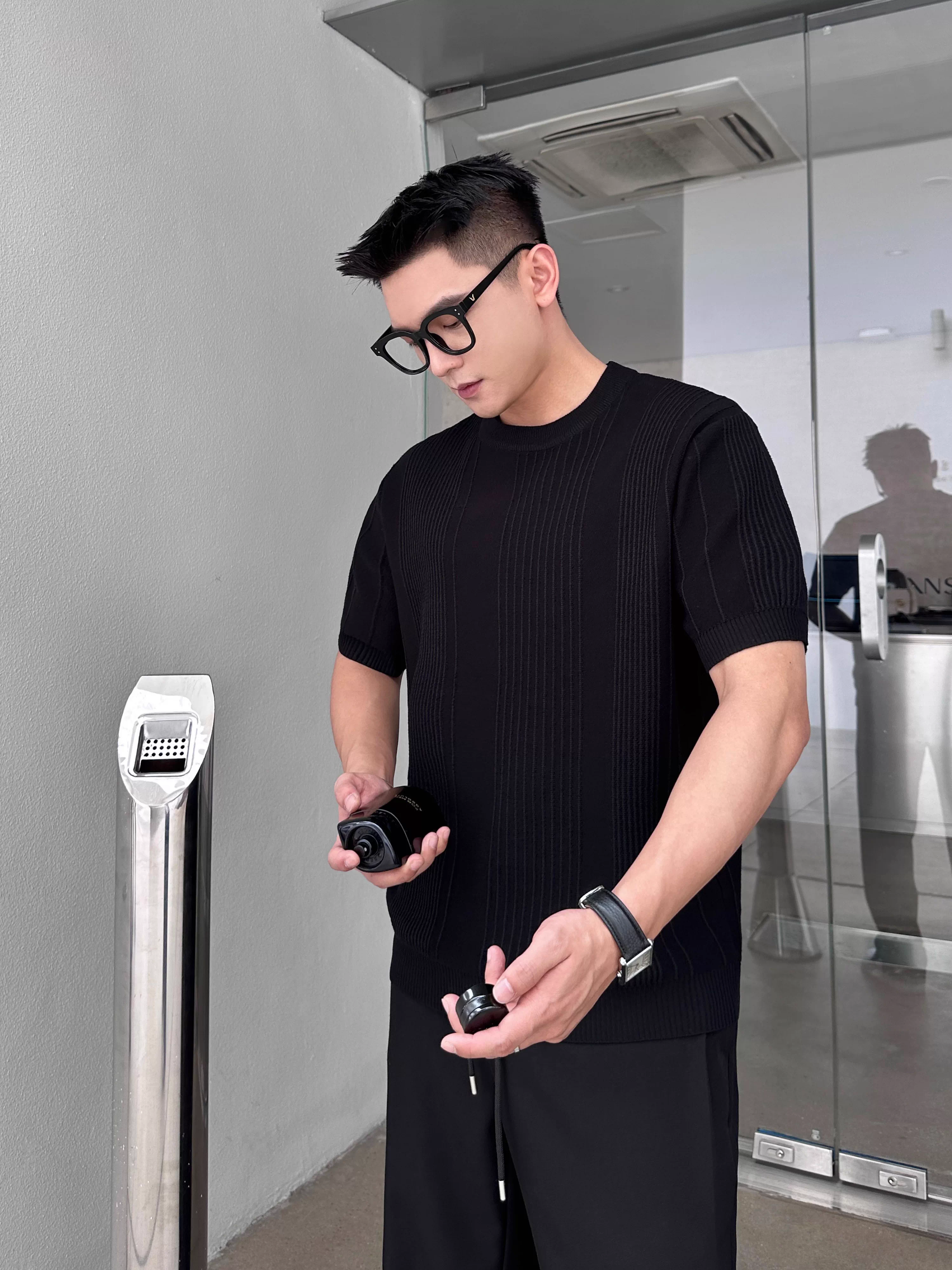 Trang phục số 22: 'Áo thun dệt kim Yuppie' Áo ngắn tay đi làm đơn giản dành cho nam với kiểu dáng đa năng và sành điệu