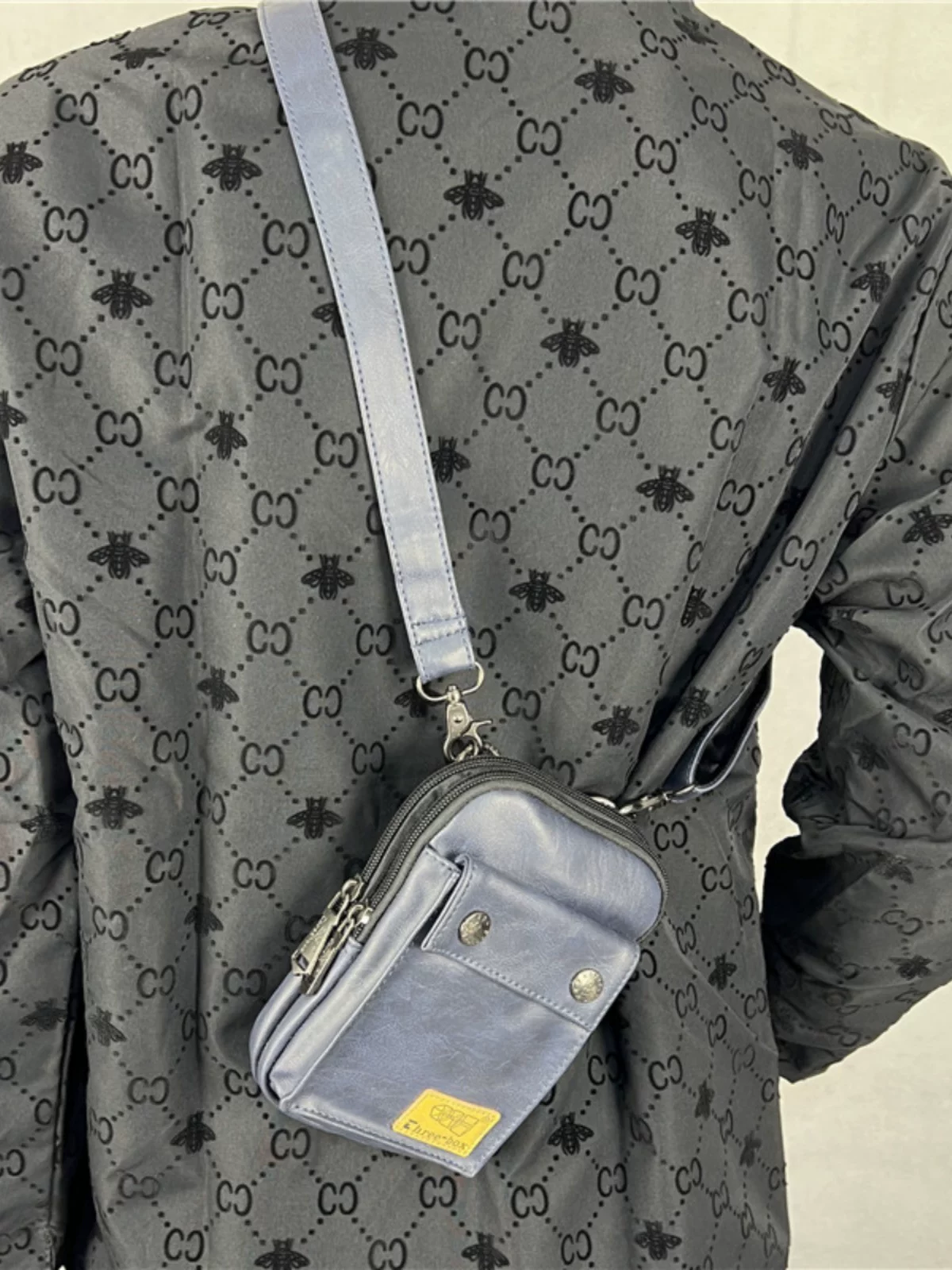 Túi đeo chéo nhỏ thời trang 2024, kiểu dáng hiện đại, túi đeo vai nam mini, túi đeo hông retro, ví đựng điện thoại và tiền xu