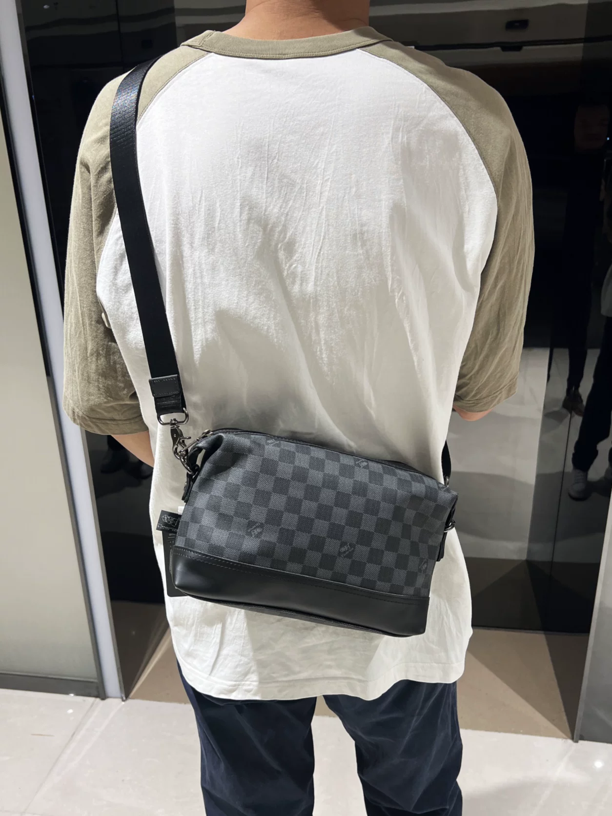 Túi đeo chéo ba ngăn kiểu dáng giản dị dành cho nam, túi đeo vai kẻ caro, túi vuông kiểu doanh nhân, túi cầm tay thời trang trẻ trung