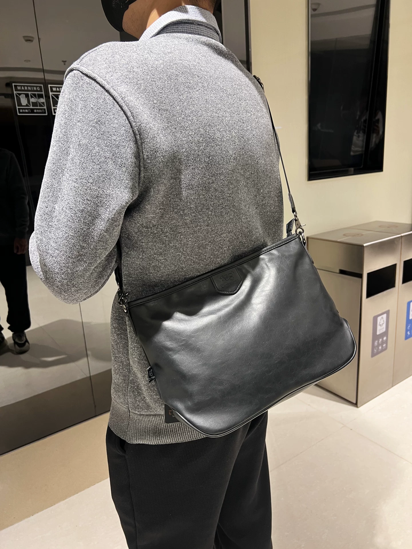 Túi đeo vai nam da thật phong cách Hàn Quốc, túi đeo chéo thông thường thời trang, túi da mềm đi làm đơn giản phong cách thể thao