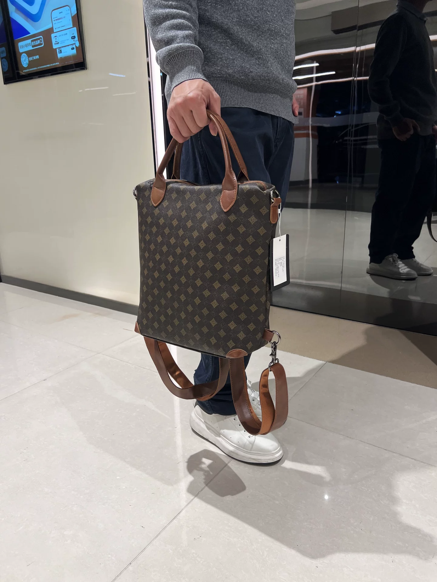 Túi xách nam đa năng cao cấp 2026 dành cho người cao tuổi, túi đeo vai công sở lịch lãm, cặp tài liệu họa tiết hình học