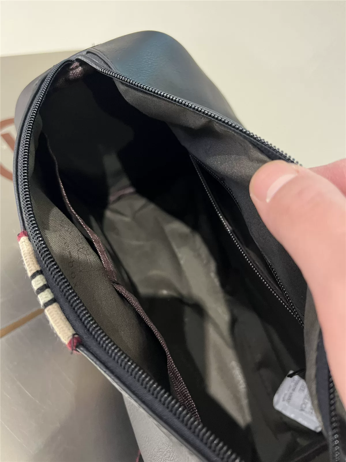 Túi đeo chéo nam sọc thời trang Nhật Bản và Hàn Quốc 2024, túi đeo chéo nam cá tính, balo nam chất liệu mờ