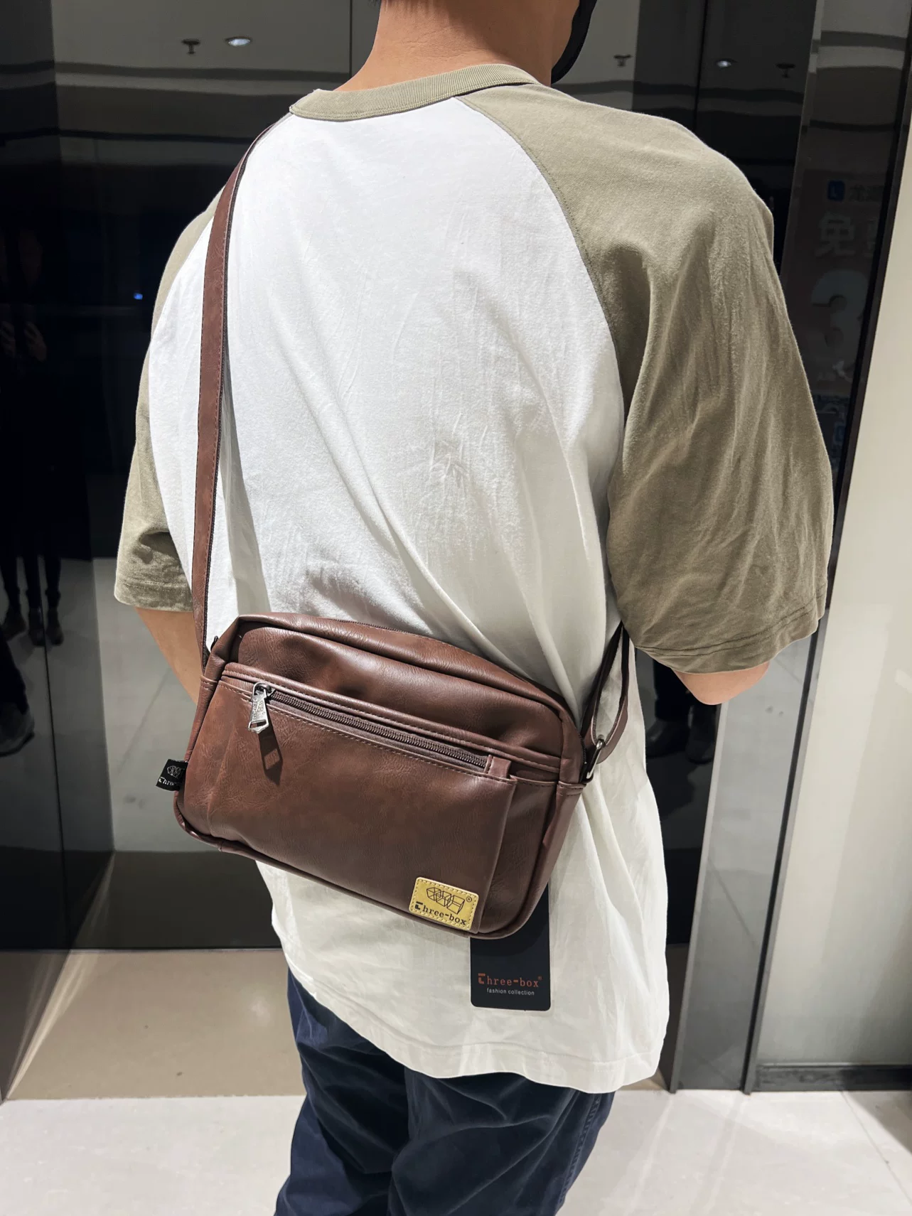 2026 Túi đeo chéo nam phong cách Nhật Bản và Hàn Quốc da nâu túi vuông nhỏ thông thường túi đeo vai hợp thời trang túi đeo chéo đa năng