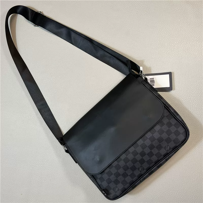 Túi đeo vai nam thời thượng 2025, túi đeo chéo kẻ caro thời trang, túi đeo chéo kiểu Nhật Bản và Hàn Quốc, phong cách giản dị, kiểu dáng xe máy