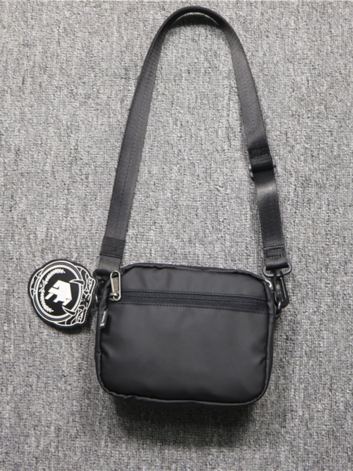 Túi đeo chéo nam vải Oxford chống nước Dark Energy Trend, túi đeo chéo nhỏ, túi đeo chéo thường ngày màu đen, ví đựng tiền xu