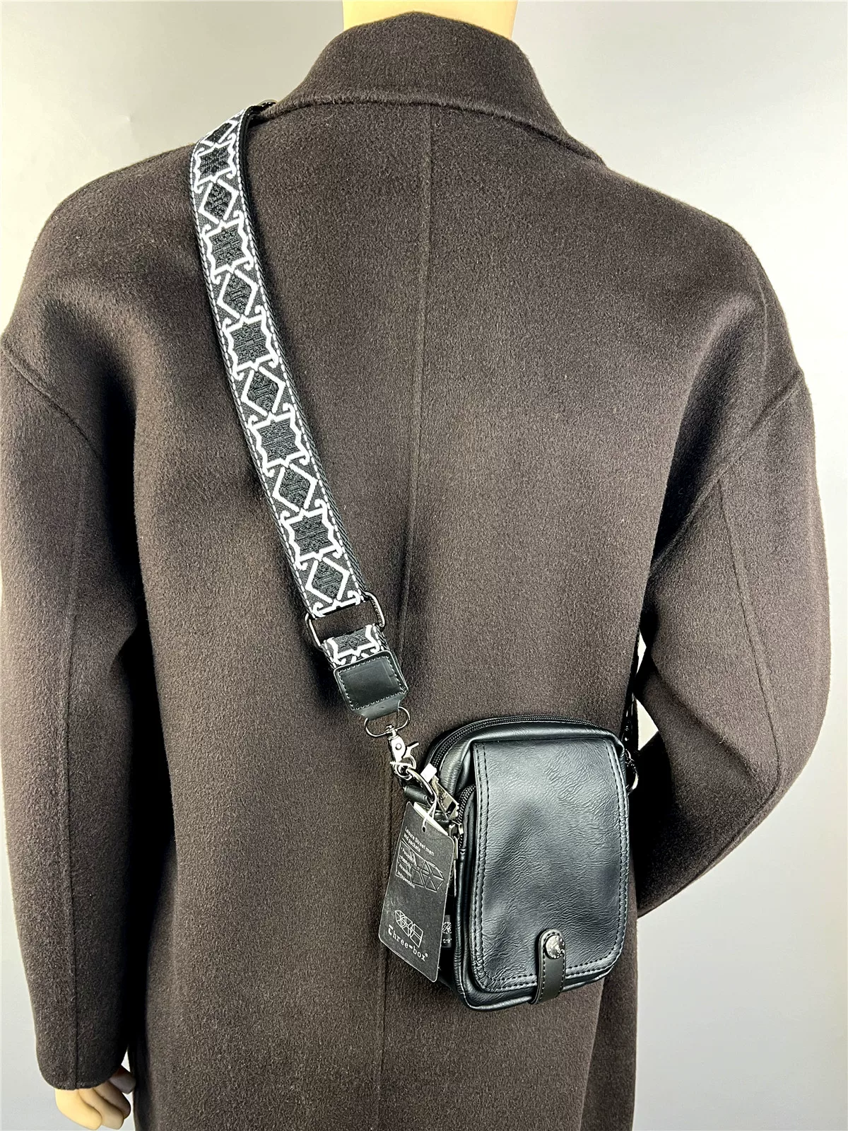 Túi đeo chéo dọc thời trang nam Threebox có dây đeo nhiều màu sắc, túi đeo vai, ba lô đựng điện thoại và tiền xu phong cách Nhật Bản và Hàn Quốc, túi thể thao nam.