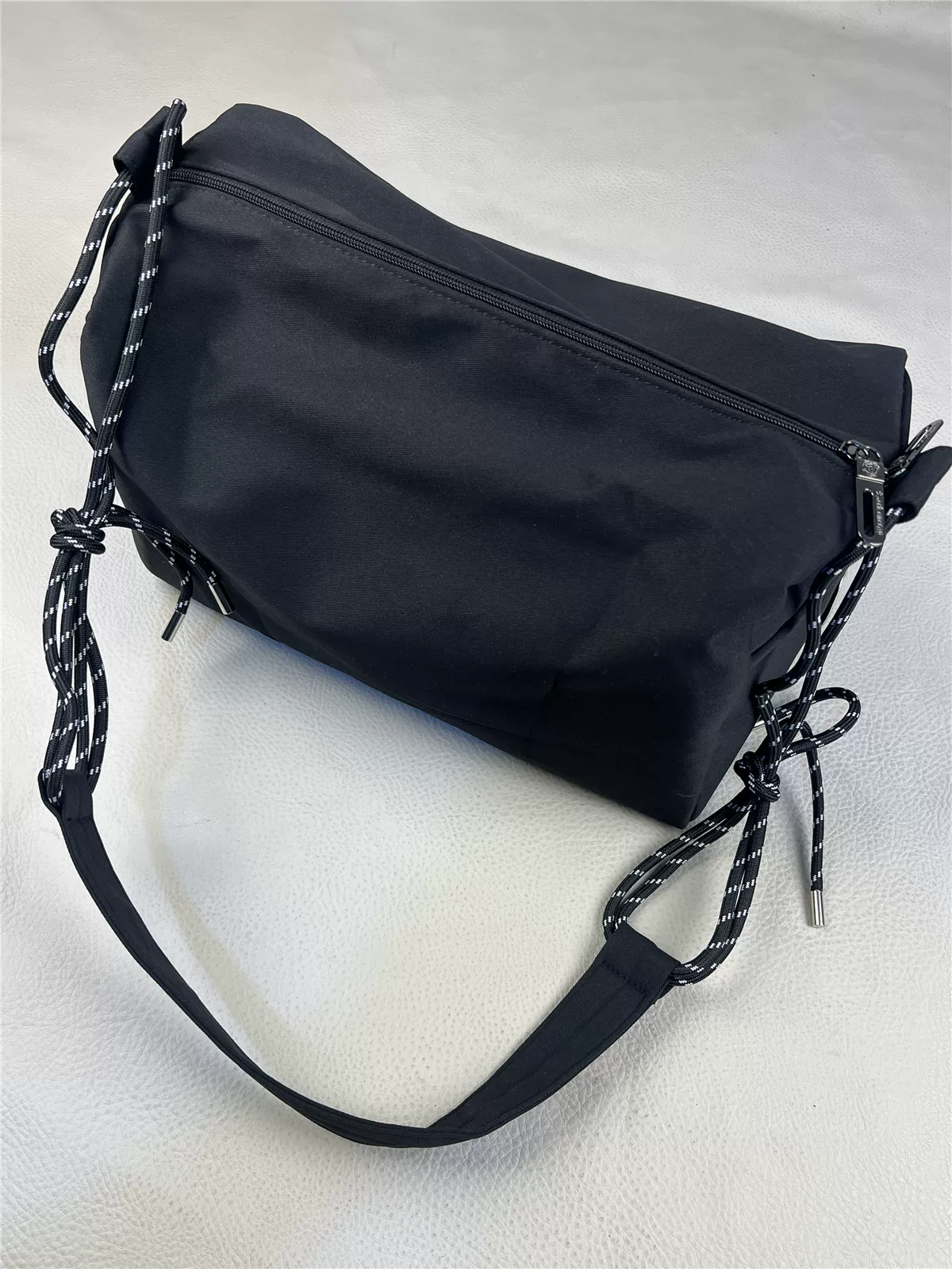 Túi đeo vai sức chứa lớn dành cho nam và nữ Túi tote cá tính giản dị phong cách Hồng Kông trang phục đi làm màu đen unisex dành cho sinh viên đại học Túi đeo chéo nam