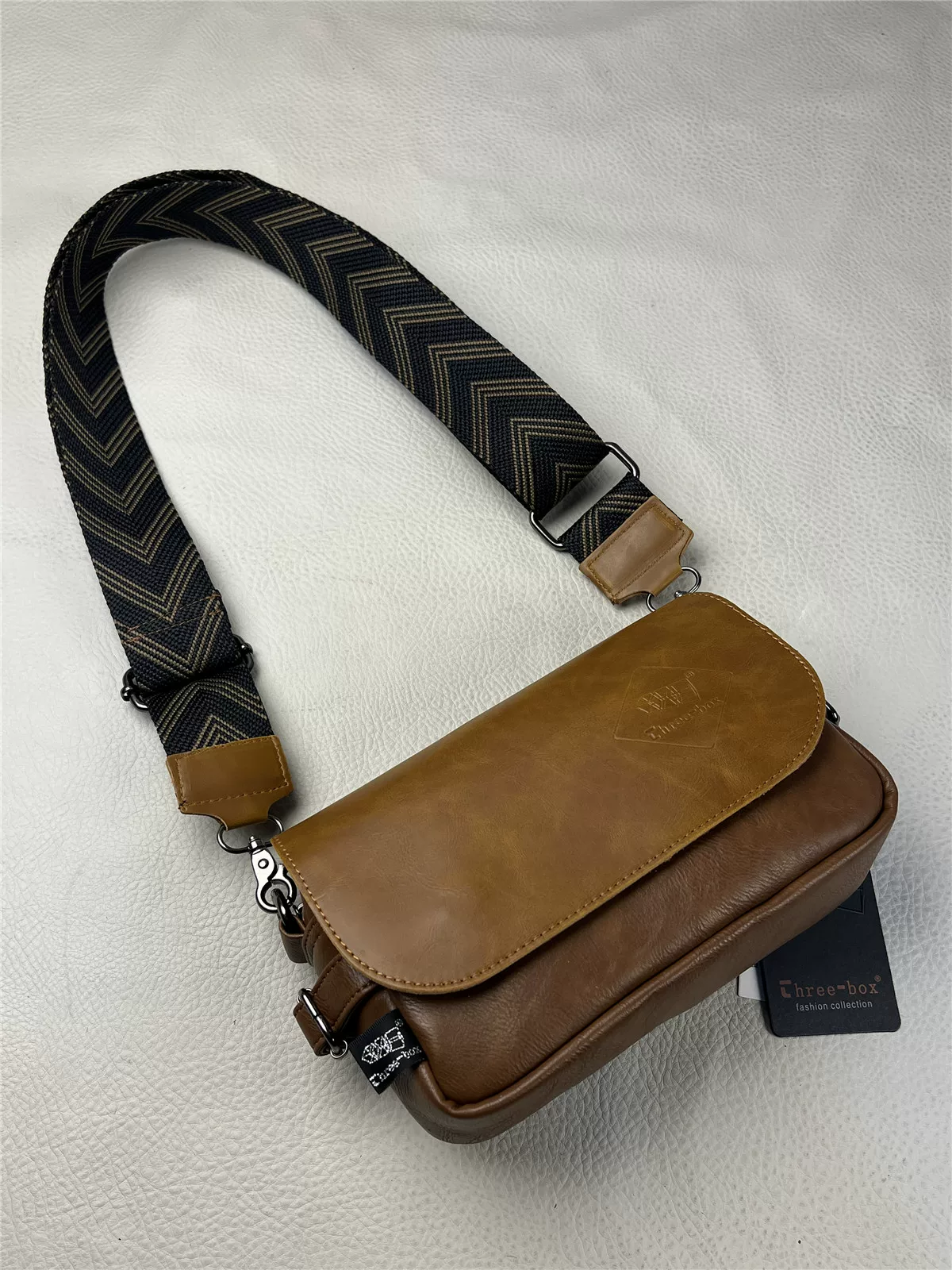 Túi đeo chéo nam da thật phong cách Nhật Bản và Hàn Quốc 2025, kiểu dáng giản dị, đeo vai đơn, retro, có dây ruy băng, túi đeo chéo nhỏ
