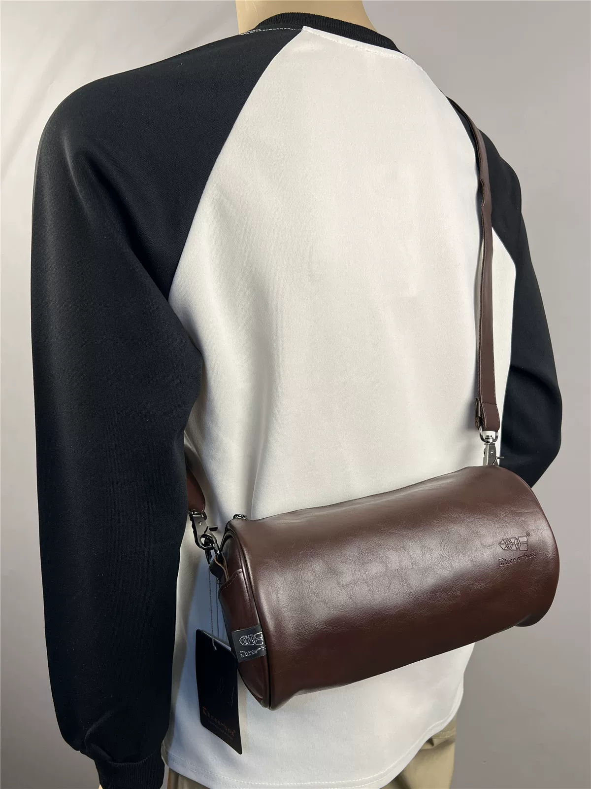 Túi đeo chéo nam hình trụ thiết kế độc đáo theo xu hướng Three-Box, phong cách giản dị, thích hợp đi làm, balo nhỏ cổ điển