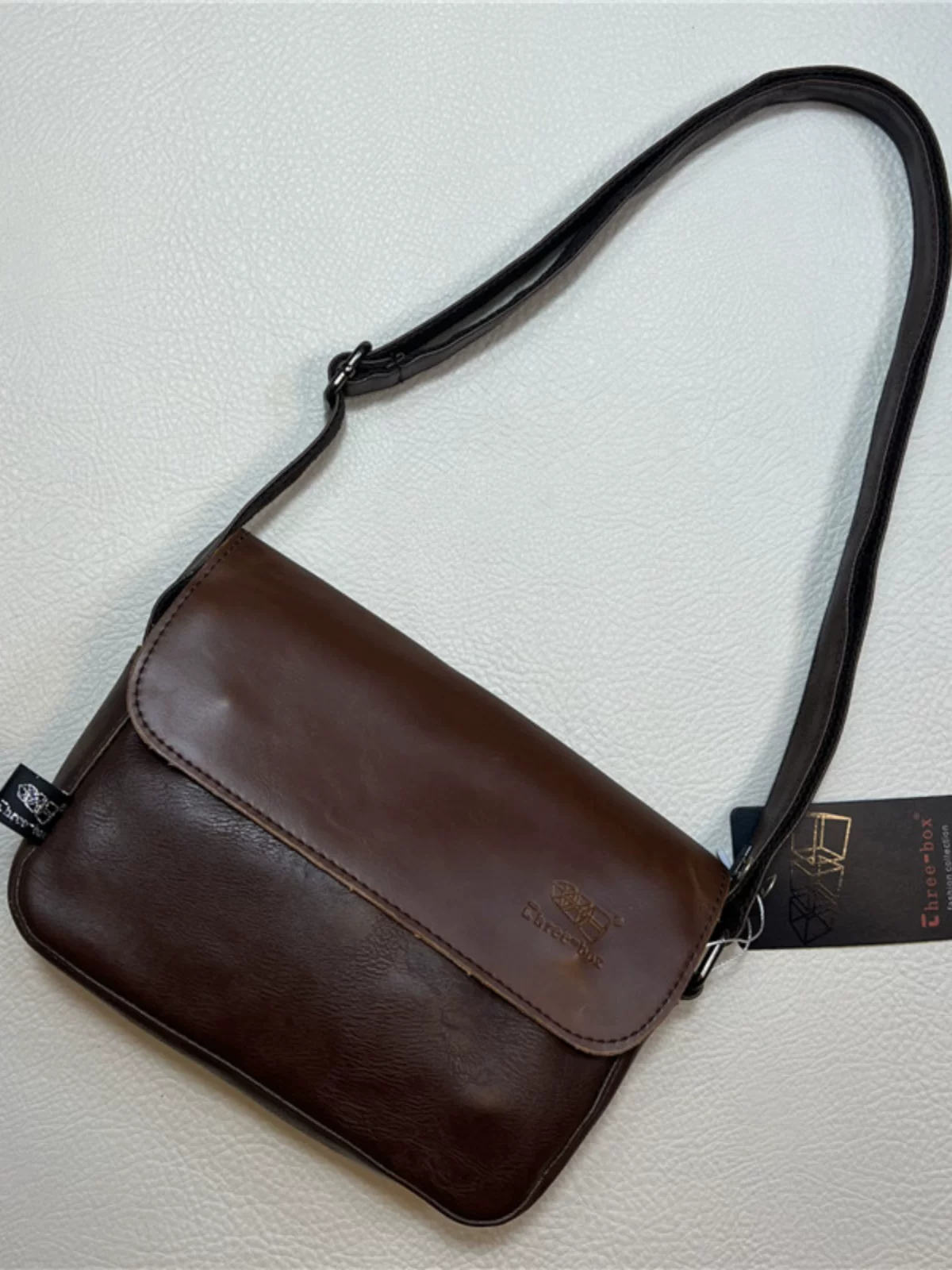 Túi xách nam thời trang threebox Túi đeo vai nam Nhật Bản và Hàn Quốc đeo chéo thông thường thương hiệu hợp thời trang ba lô nhỏ túi thể thao học sinh