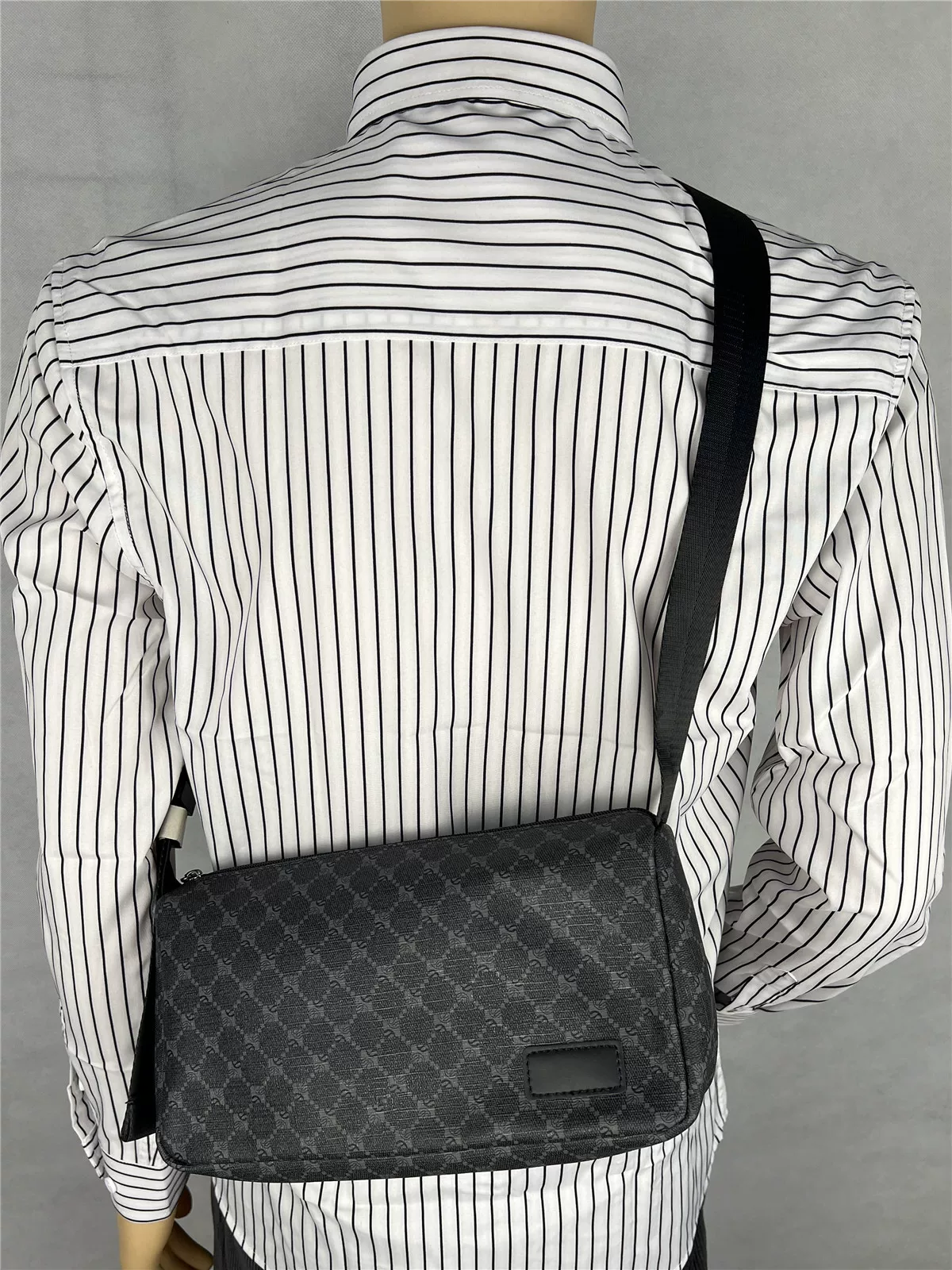 Túi đeo chéo nam thời trang 2024 kiểu dáng mới, họa tiết kim cương ngang, balo nhỏ gọn, phong cách thể thao, dành cho học sinh, túi đeo vai kẻ caro