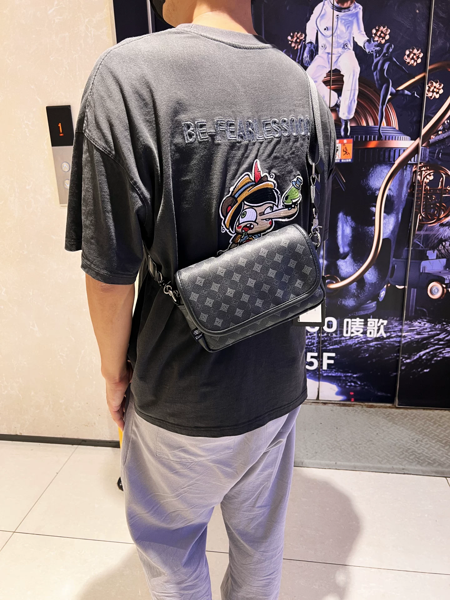 Túi đeo vai nam kẻ sọc thông thường ba ngăn, túi đeo chéo nhỏ thời trang dành cho người đi làm, túi đựng điện thoại unisex dành cho người bị cận thị