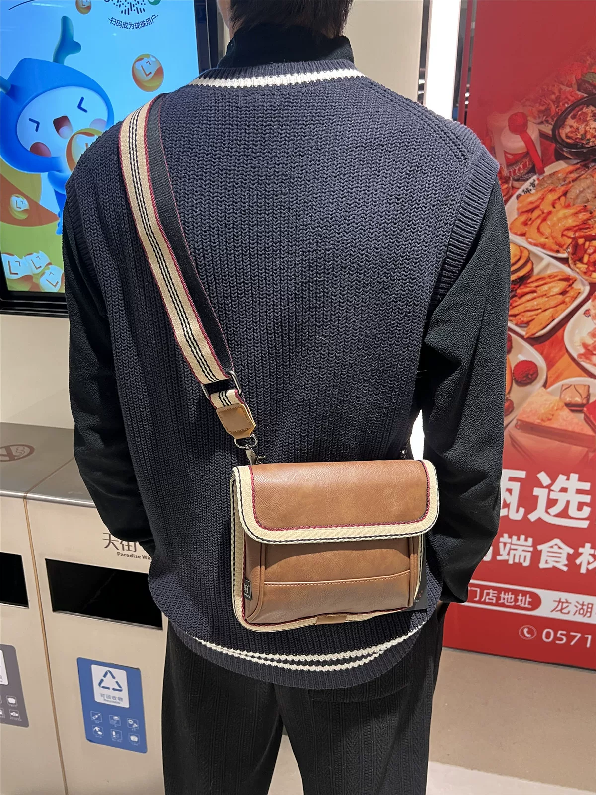 Túi đeo chéo nhỏ kiểu Nhật Threebox, túi đeo vai nhỏ gọn thời trang, túi đeo chéo trẻ trung, túi có nắp sọc