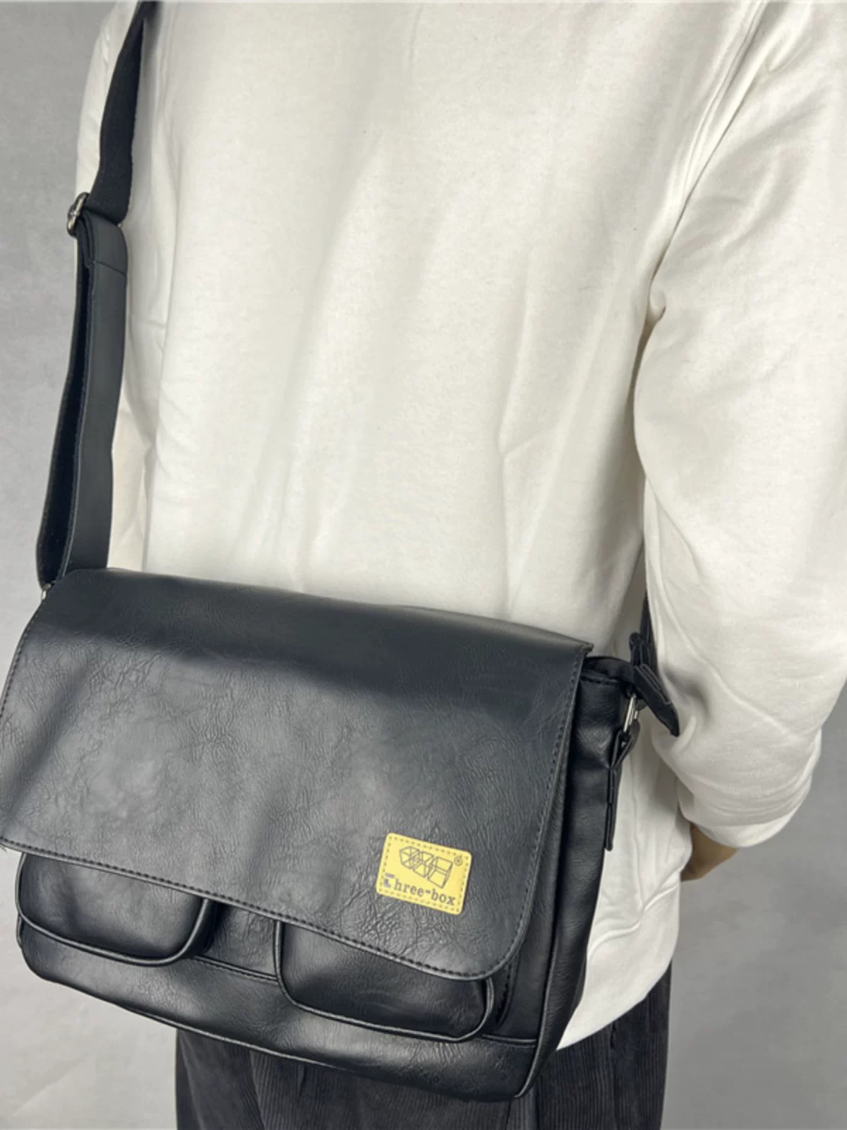 Túi đeo vai nam hợp thời trang của Nhật Bản và Hàn Quốc Threebox, túi đeo chéo thể thao thông thường, túi đeo chéo, túi đựng xe máy