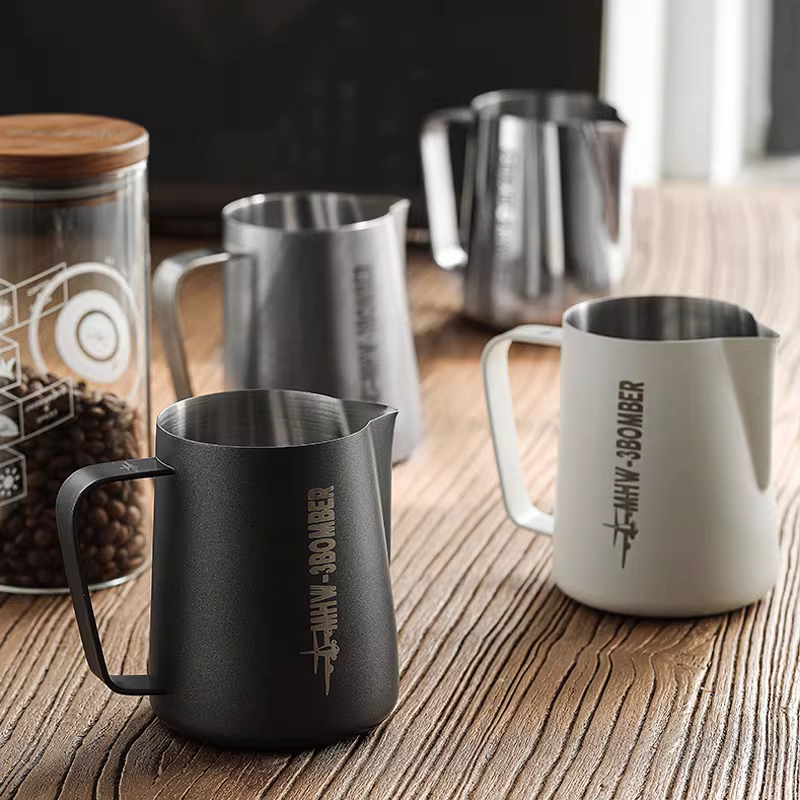 Bình tạo bọt sữa Latte Art bằng thép không gỉ Bomber Tip 450/600ml, phiên bản Classic 3.0